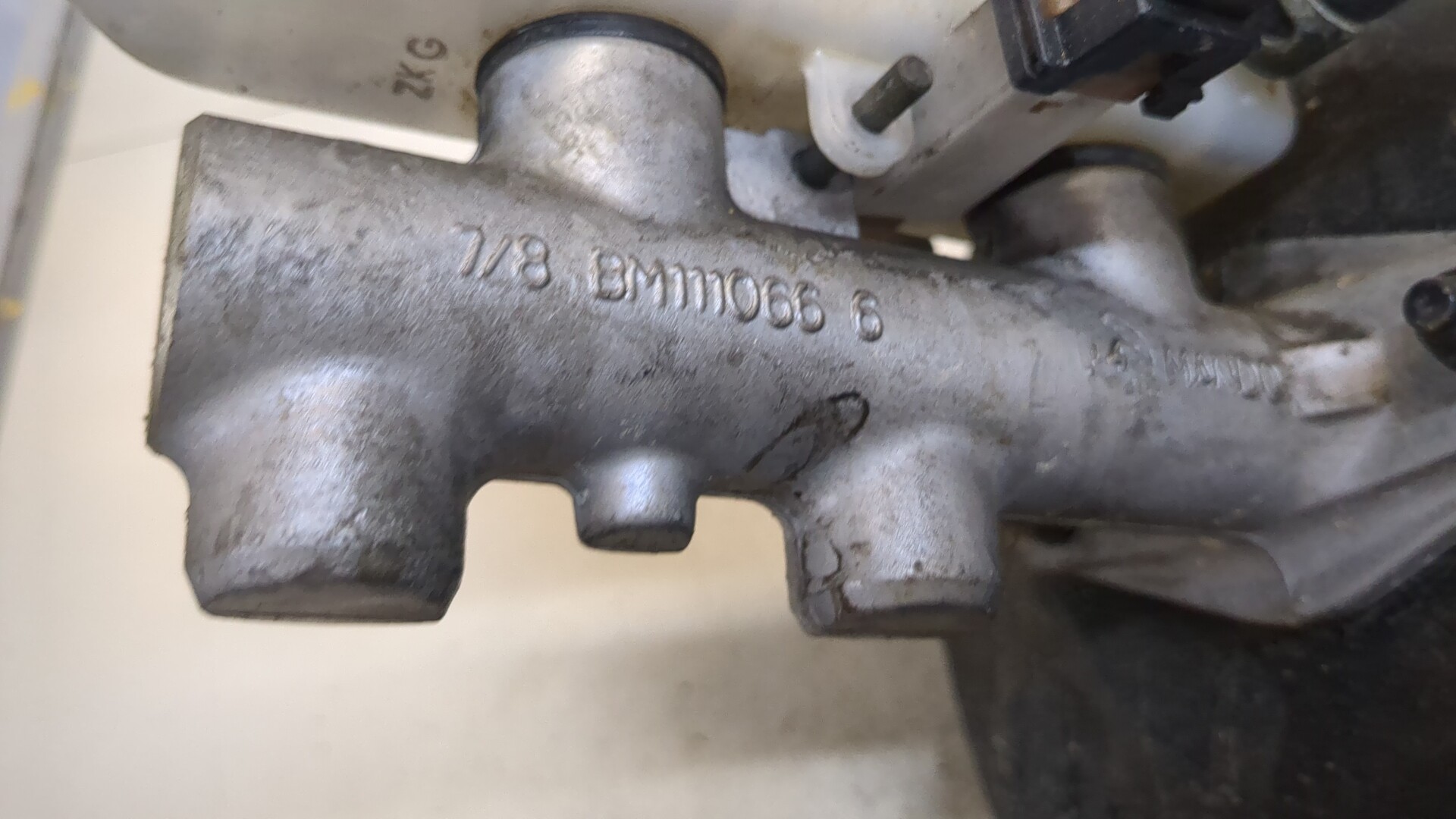 Цилиндр тормозной главный