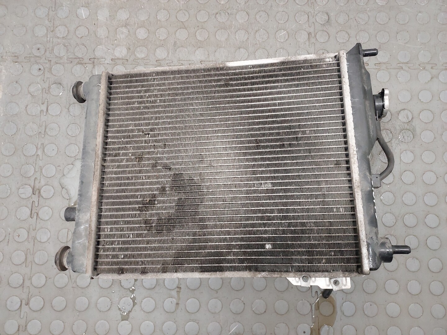 Радиатор охлаждения двигателя основной