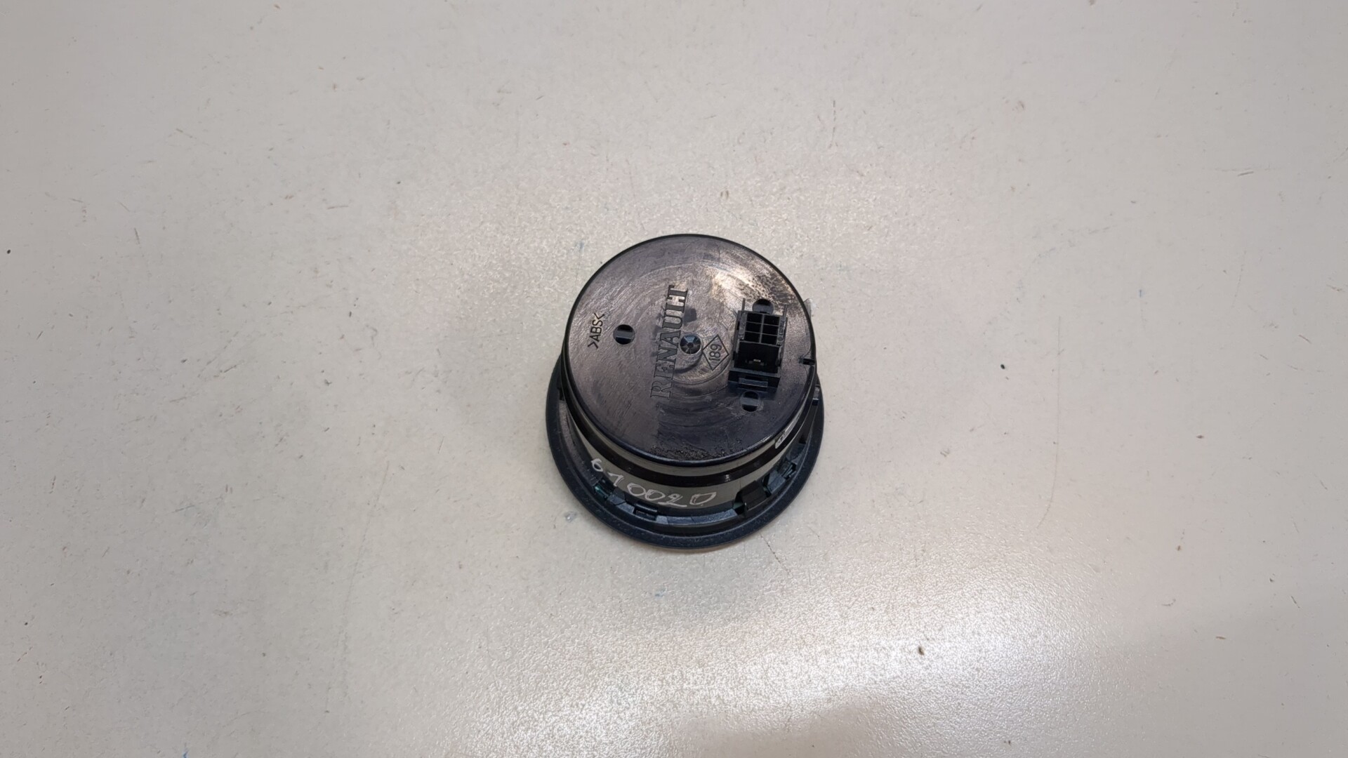 Переключатель отопителя