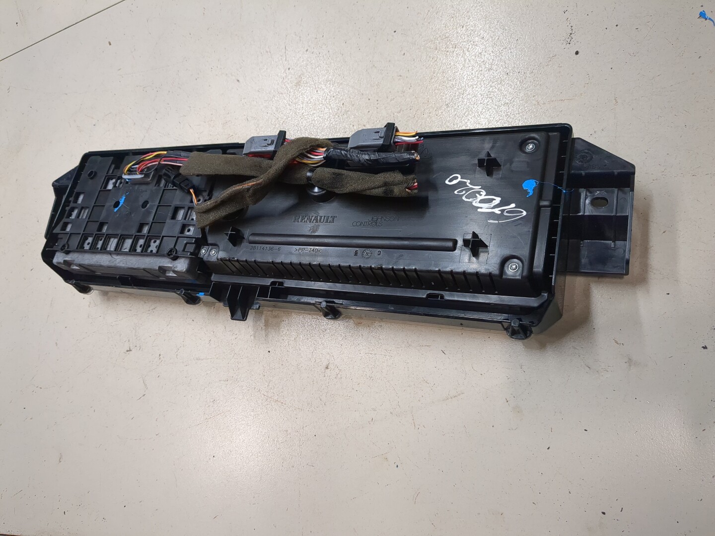 Панель приборов