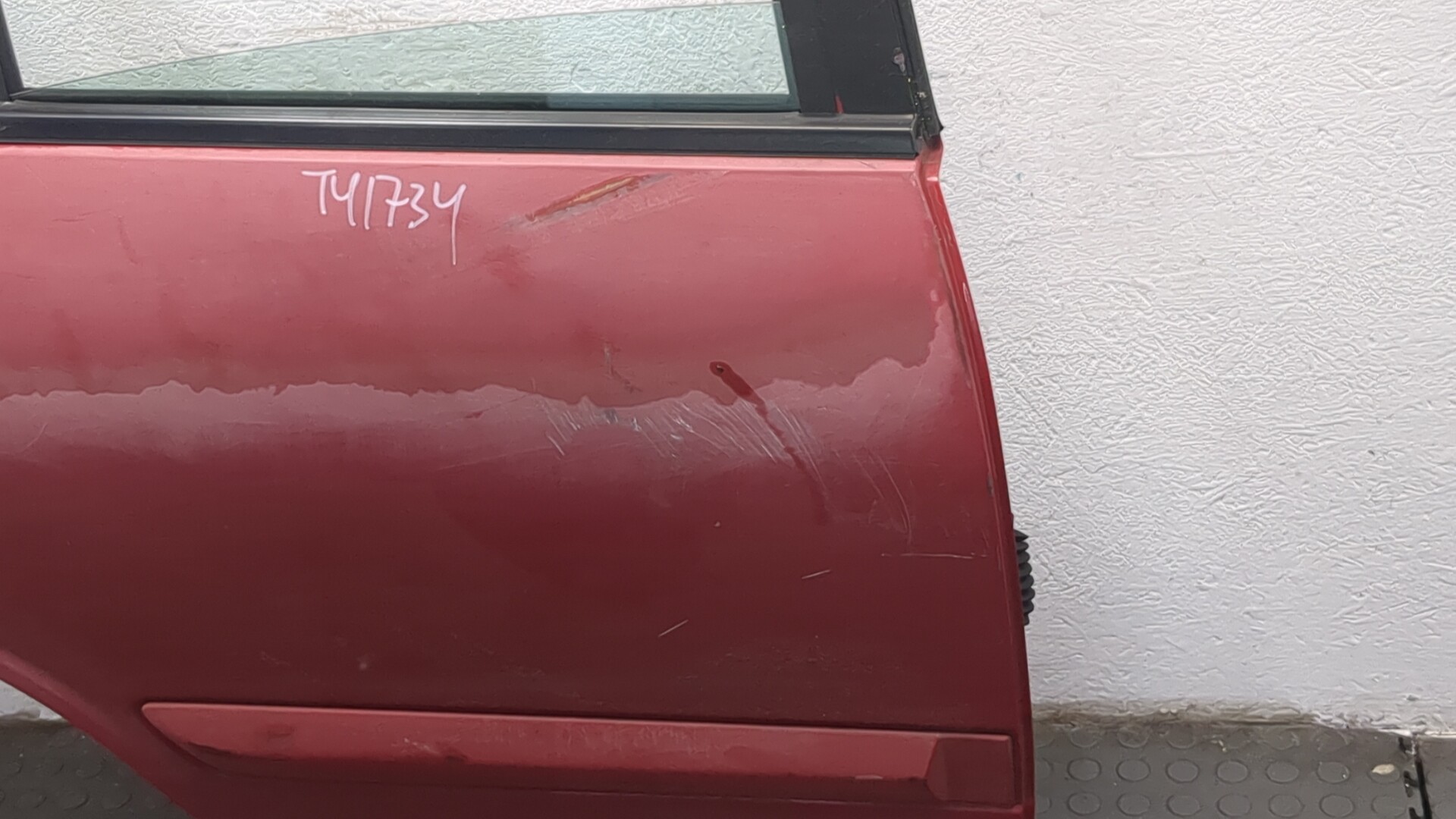 Дверь задняя правая
