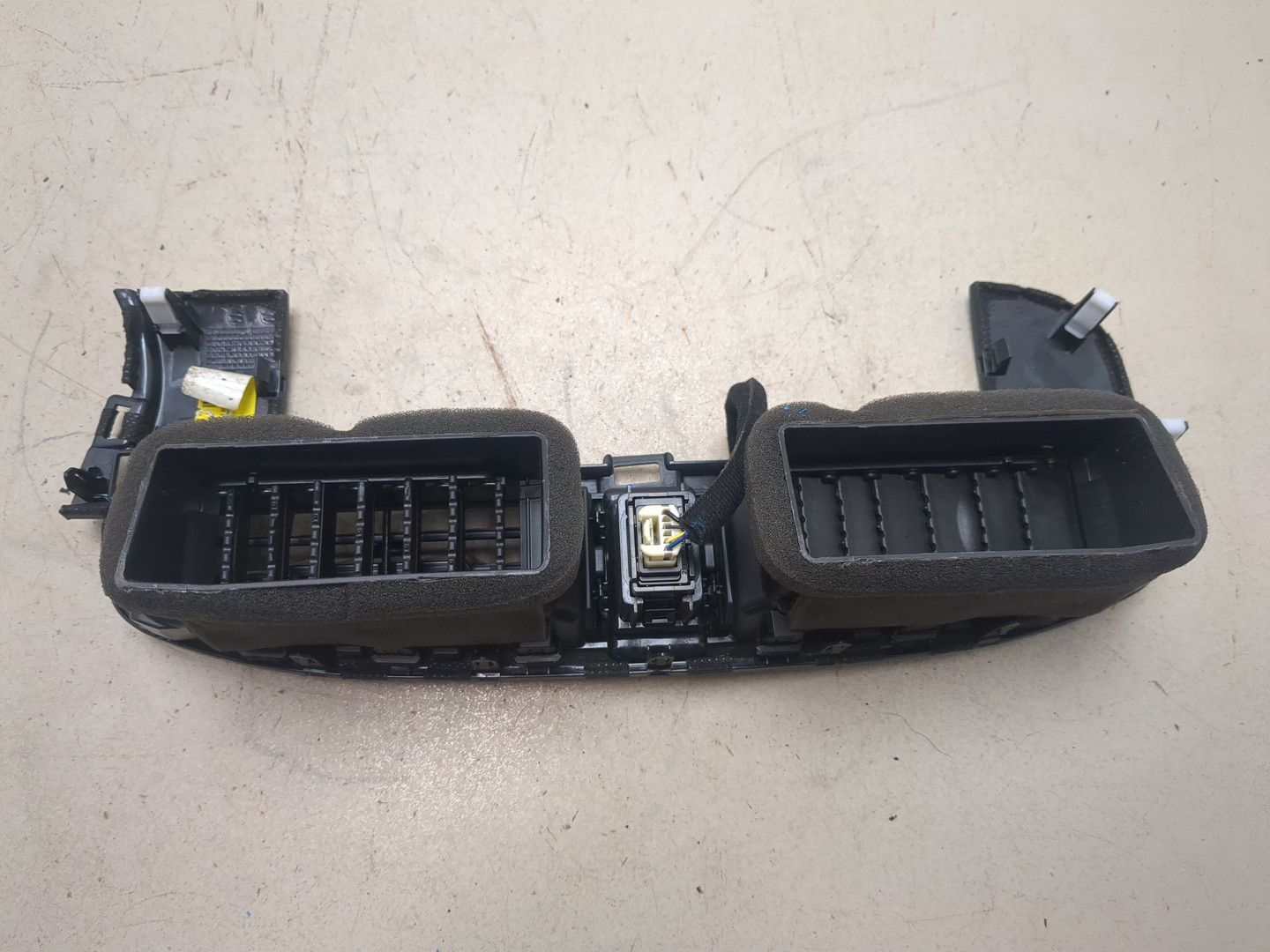 Дефлектор воздушный