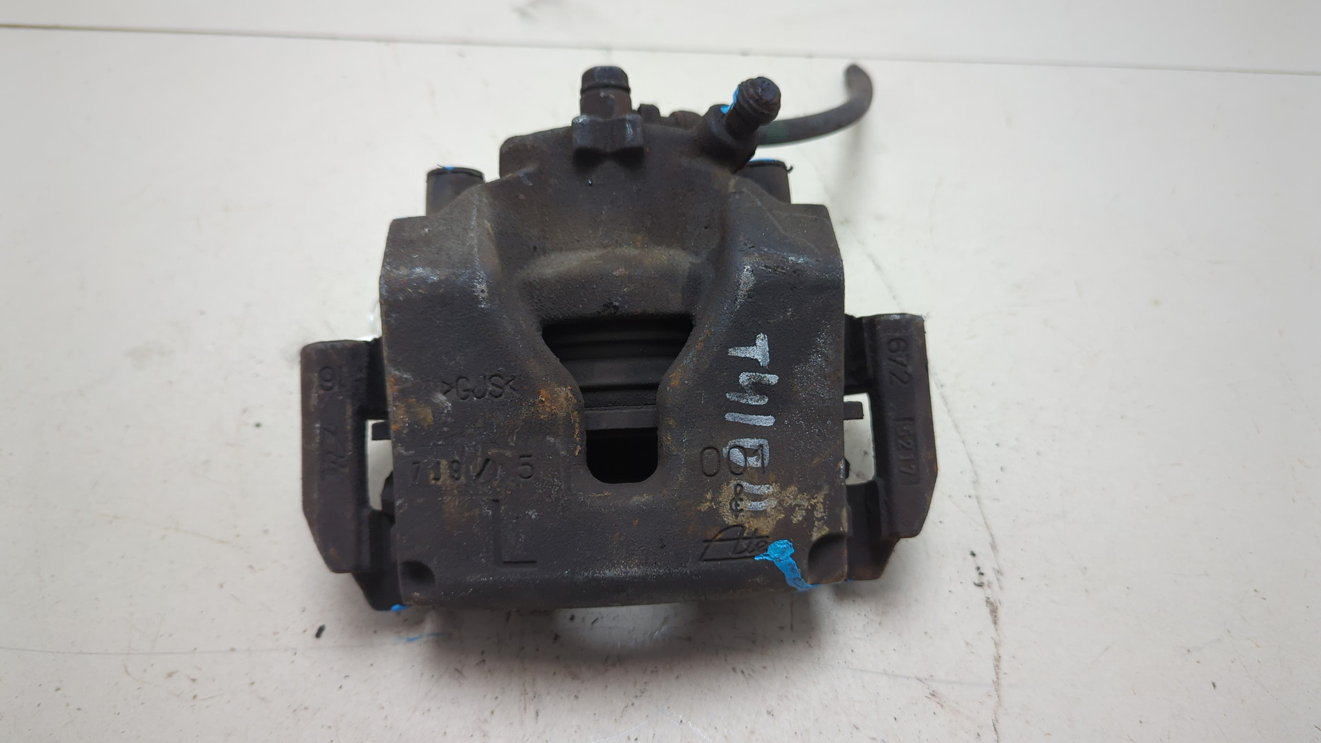 Суппорт передний левый