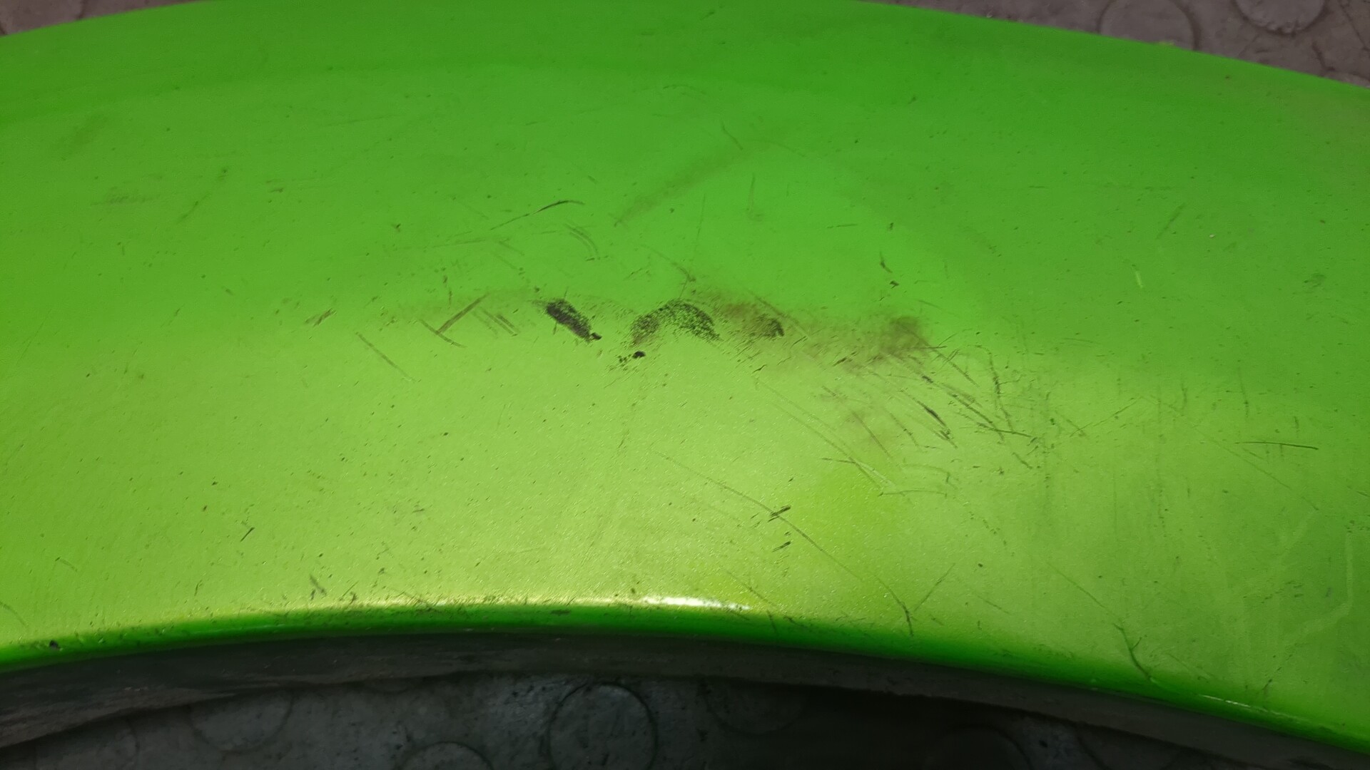 Молдинг заднего крыла правого