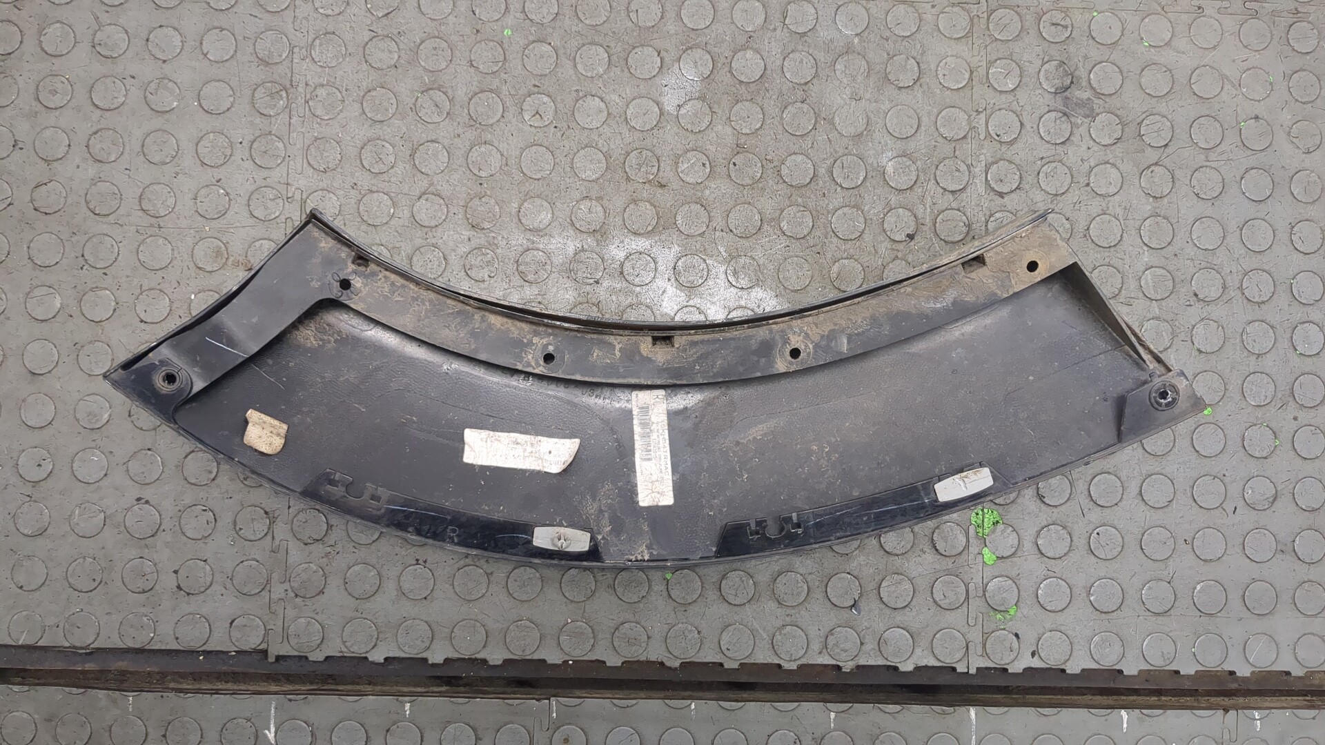 Молдинг заднего крыла правого