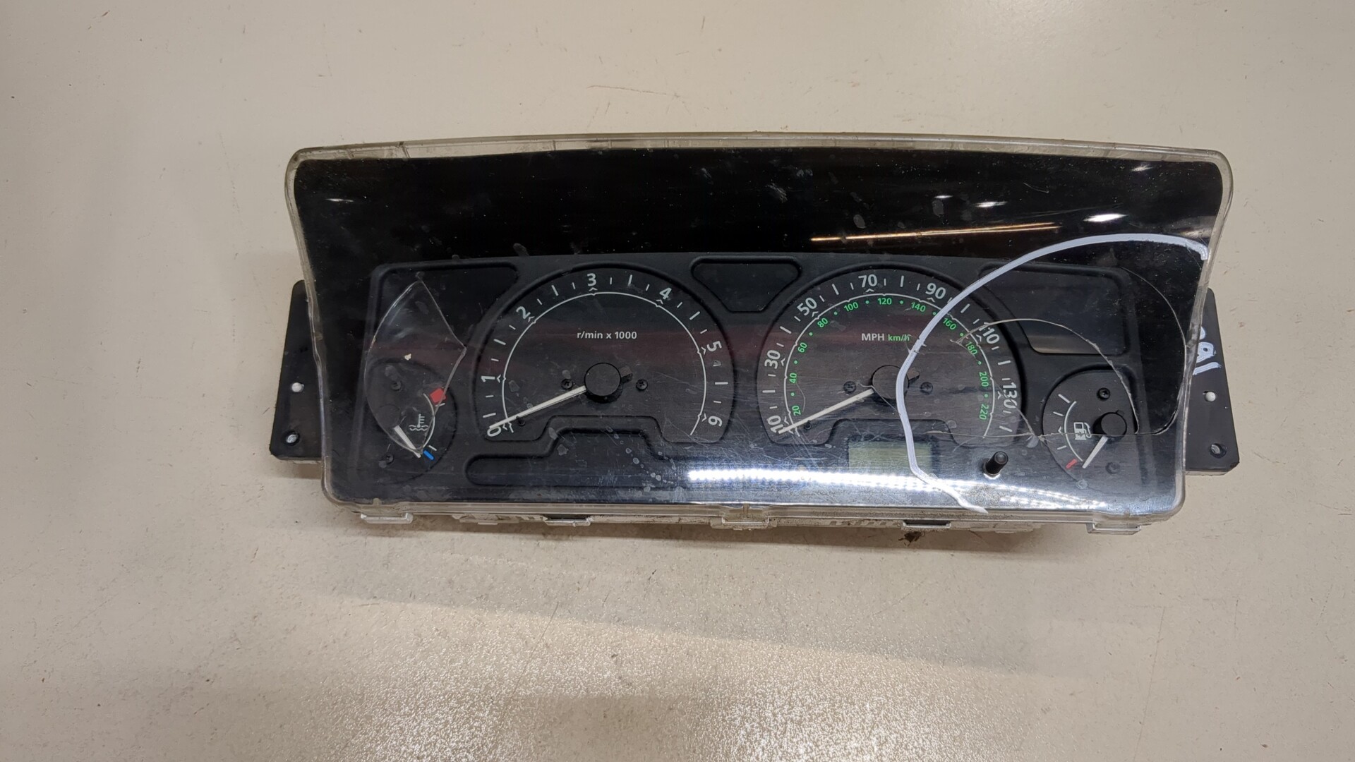 Панель приборов