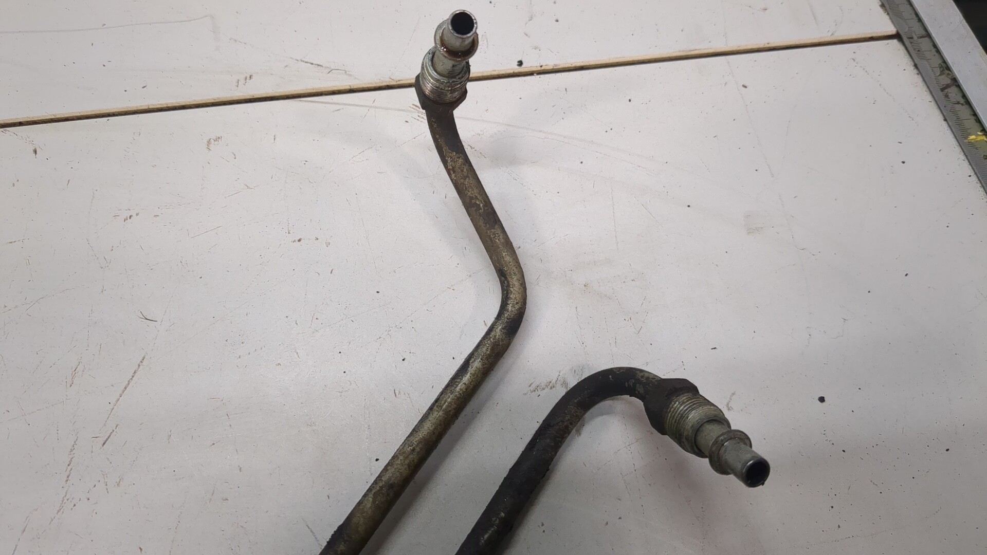 Трубка масляная