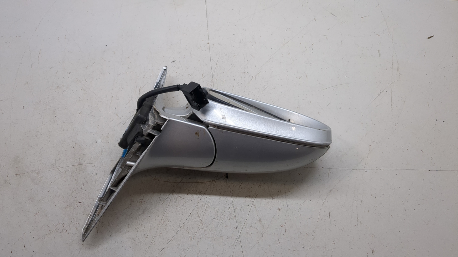 Зеркало правое электрическое