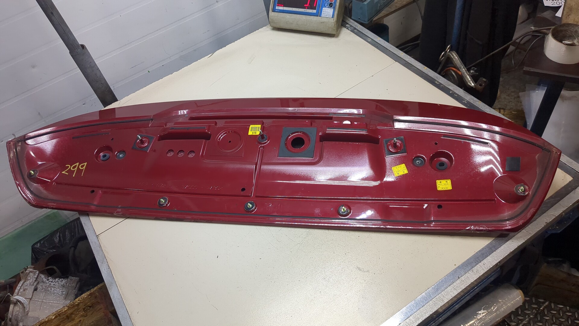 Спойлер переднего бампера