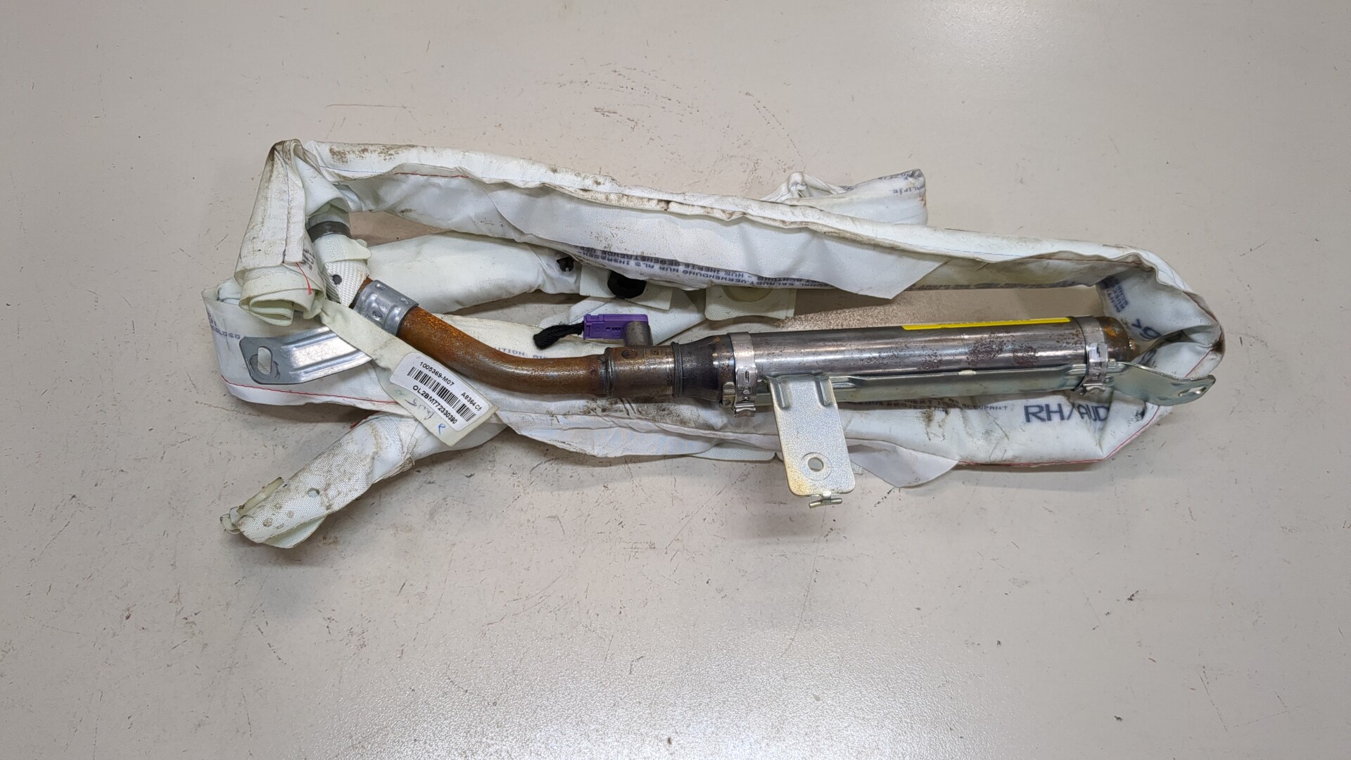 Подушка безопасности боковая (шторка)