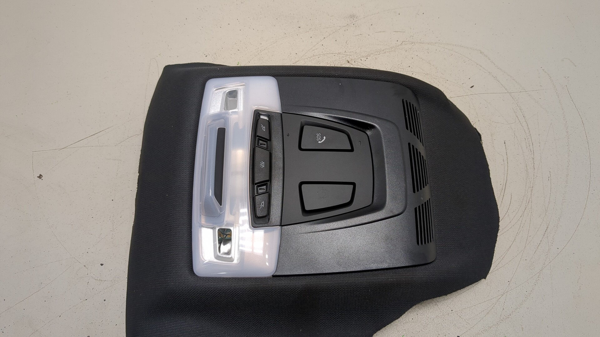 Плафон салонный