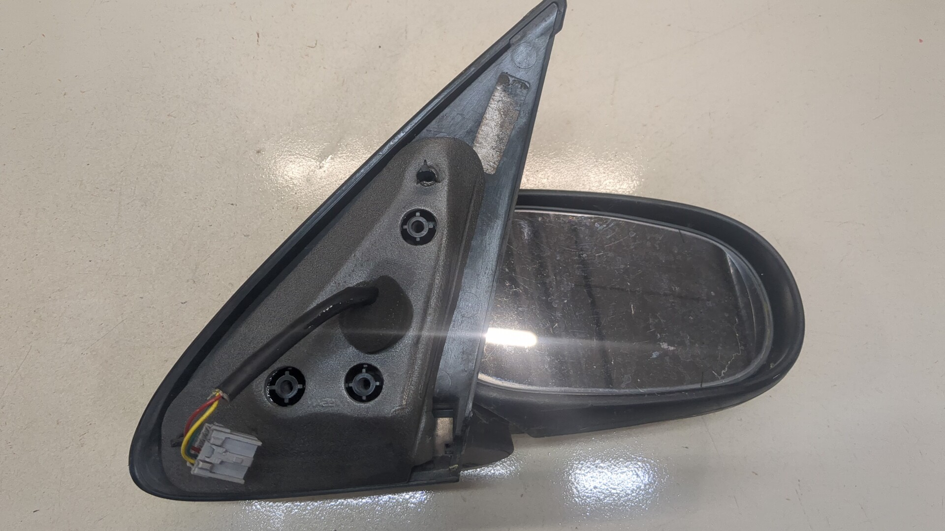 Зеркало правое электрическое