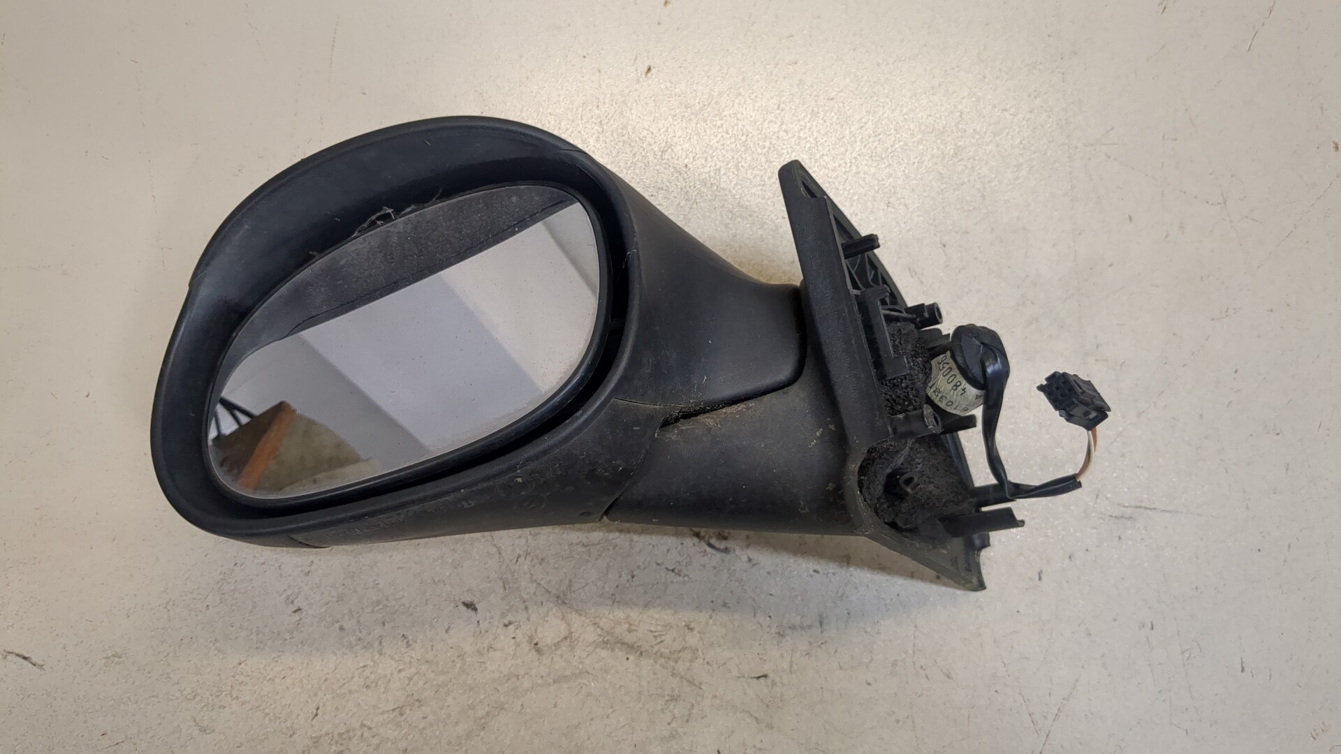 Зеркало левое электрическое