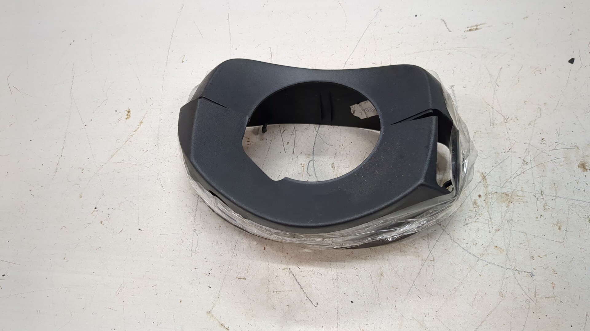 Кожух рулевой колонки