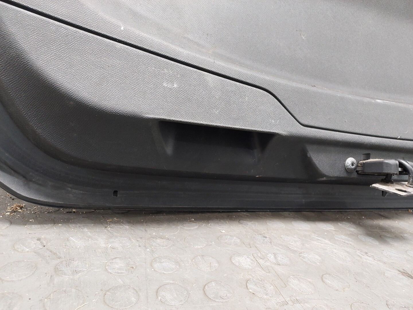 Дверь багажника