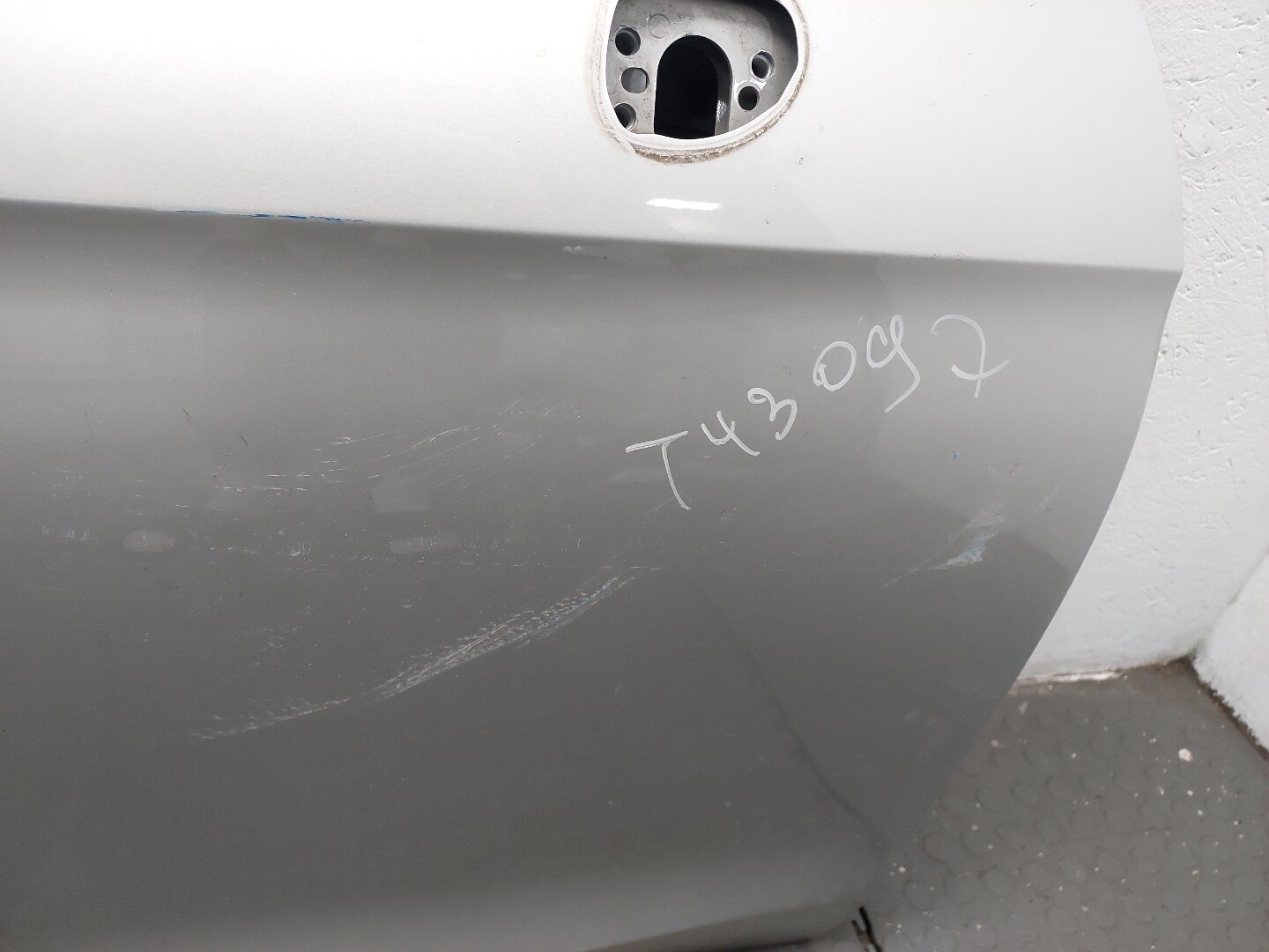 Дверь передняя правая