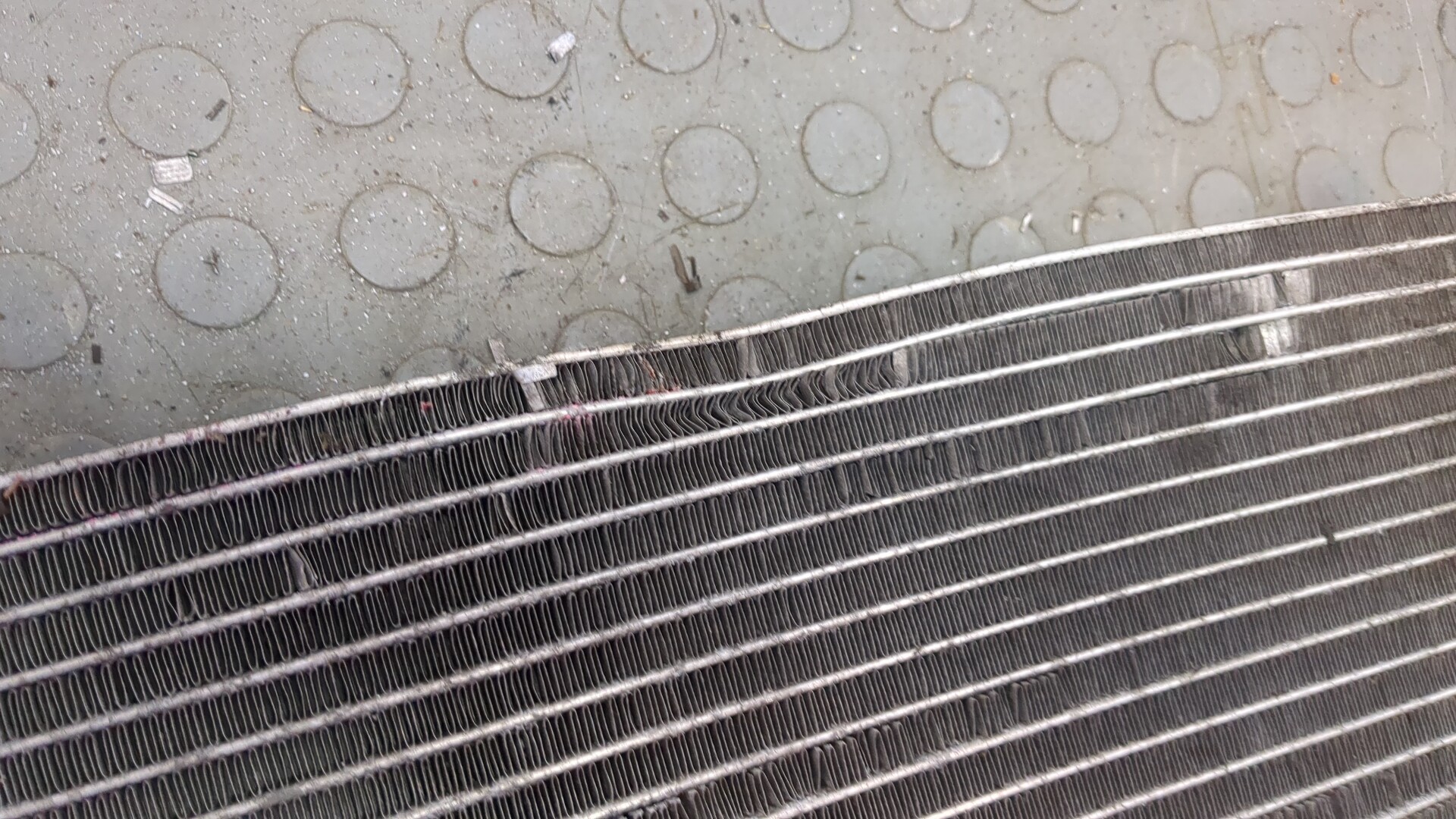 Радиатор кондиционера / конденсер