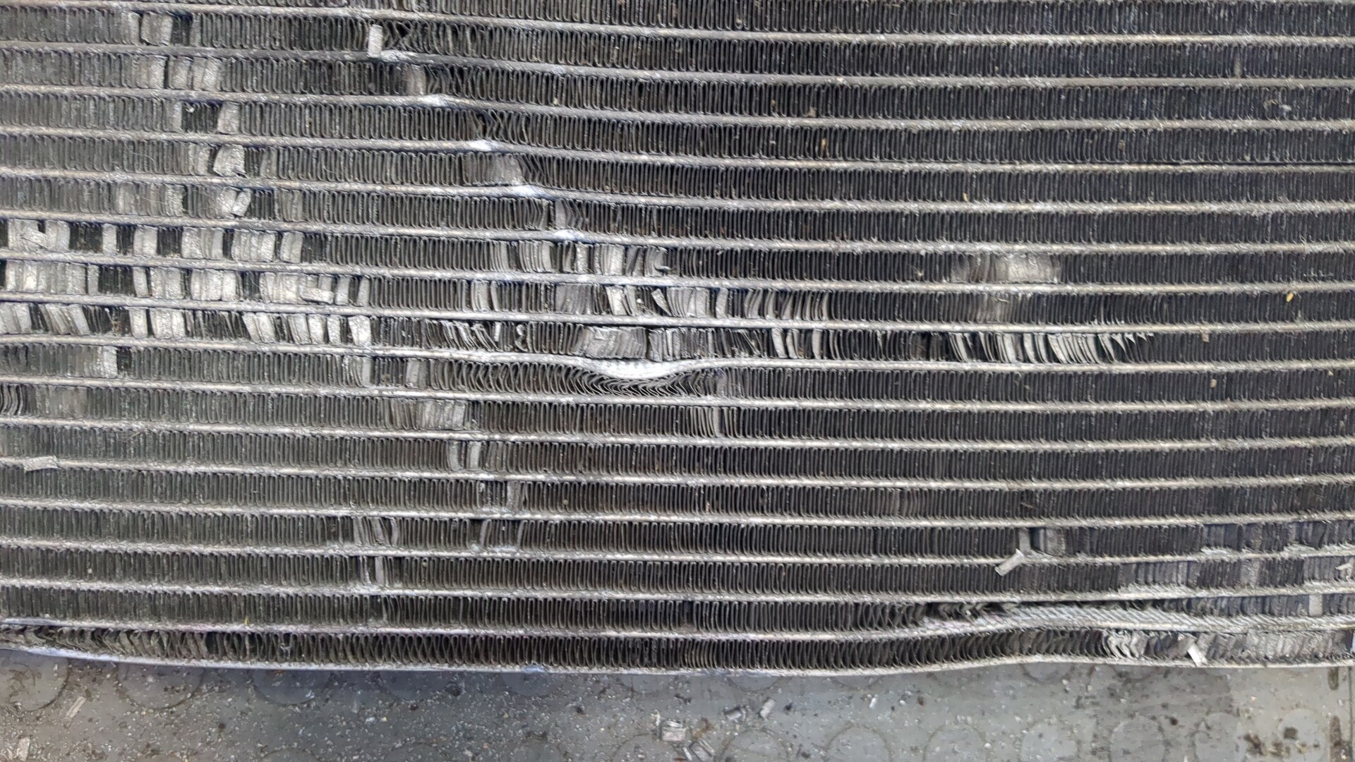 Радиатор кондиционера / конденсер