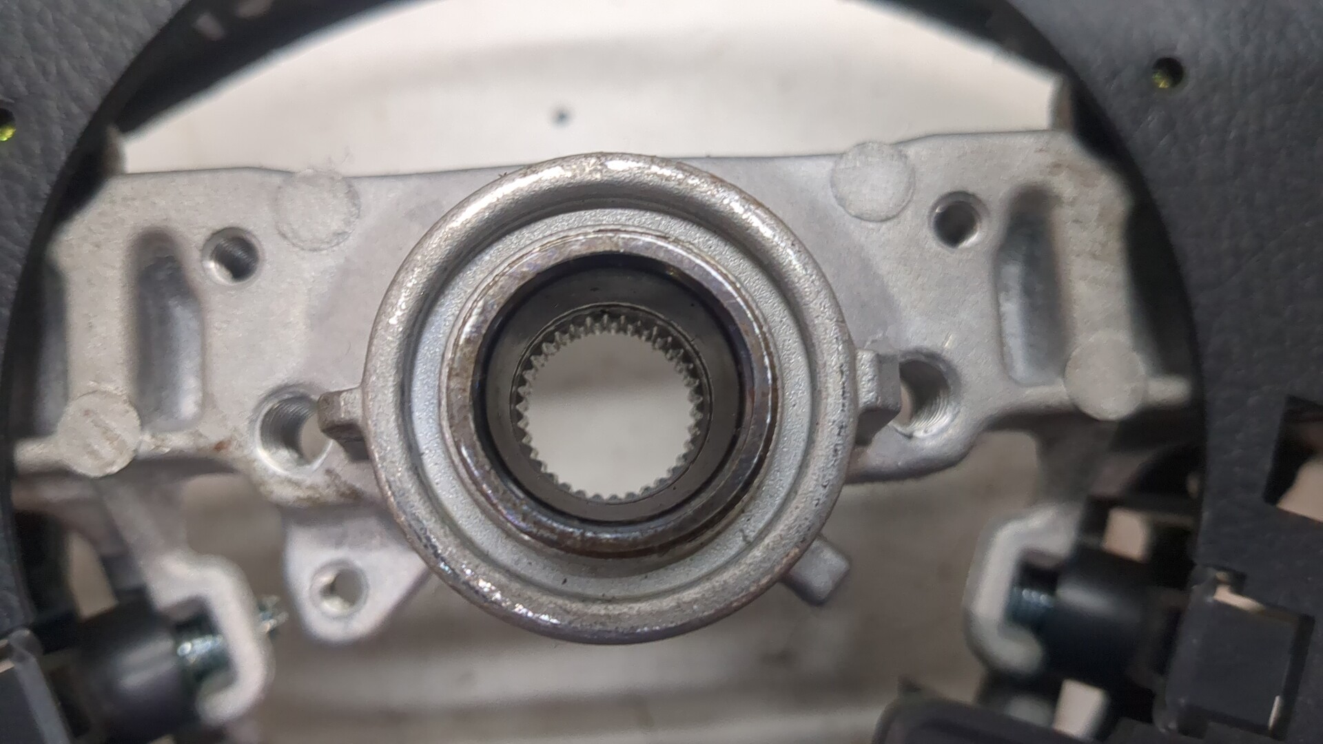 Рулевое колесо (руль)