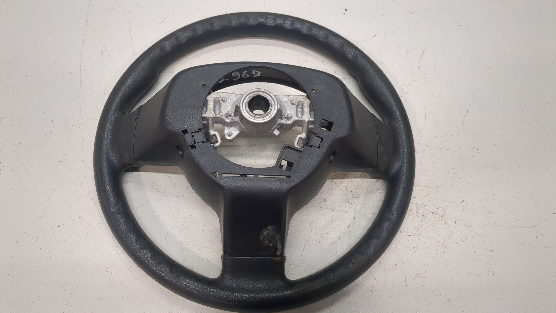 Рулевое колесо (руль)