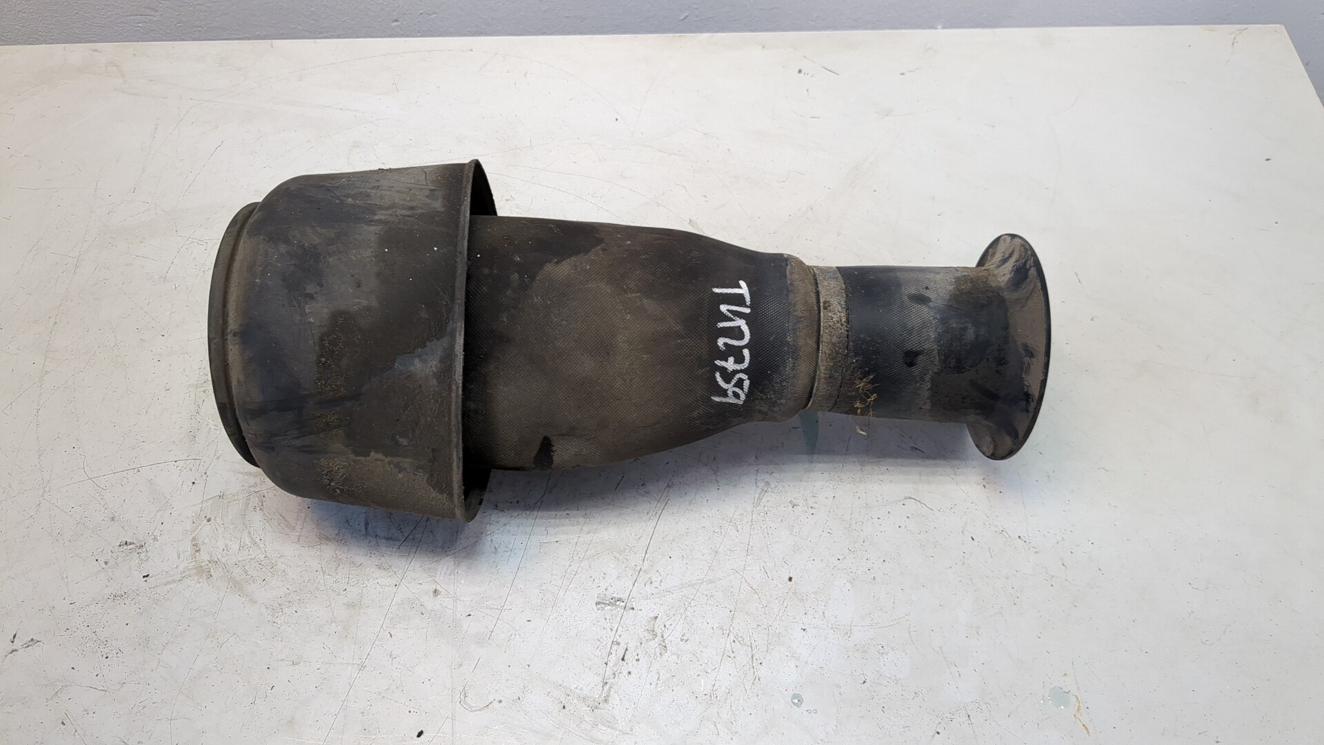 Амортизатор задний (стойка)