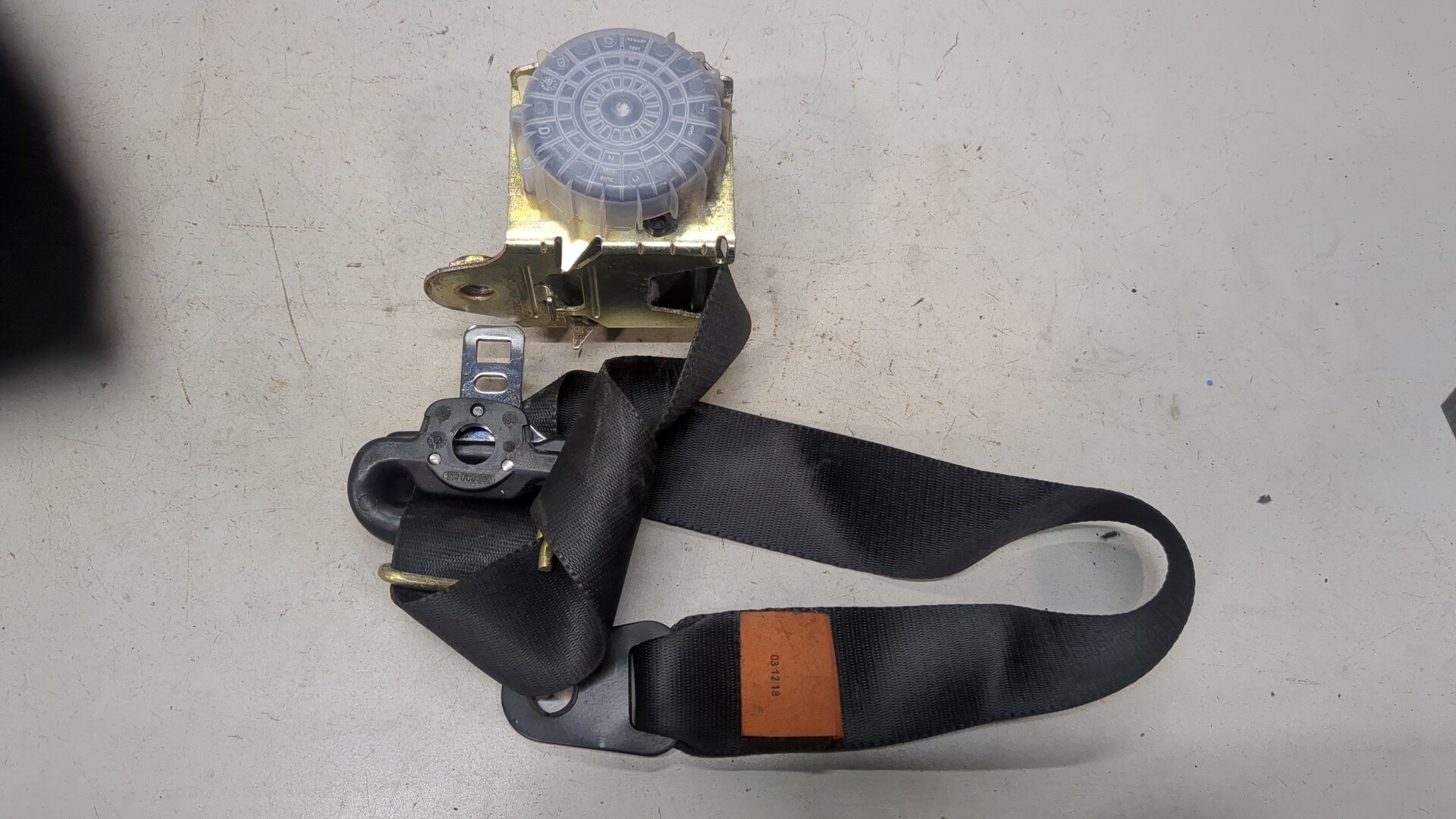 Ремень безопасности