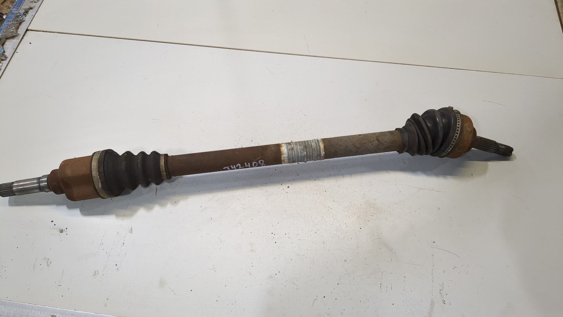 Полуось передняя правая