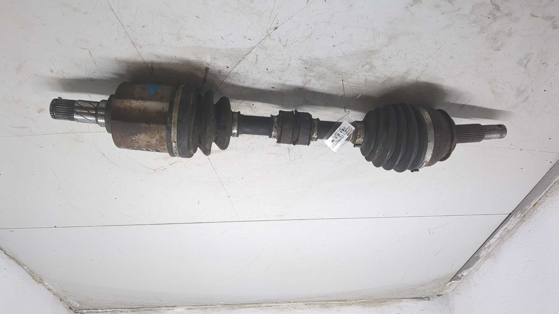 Полуось передняя левая