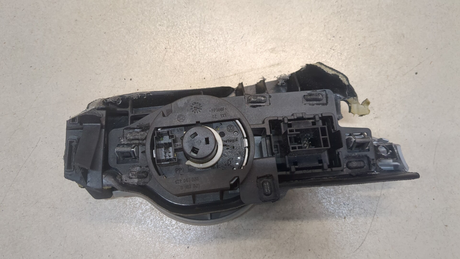 Переключатель света фар