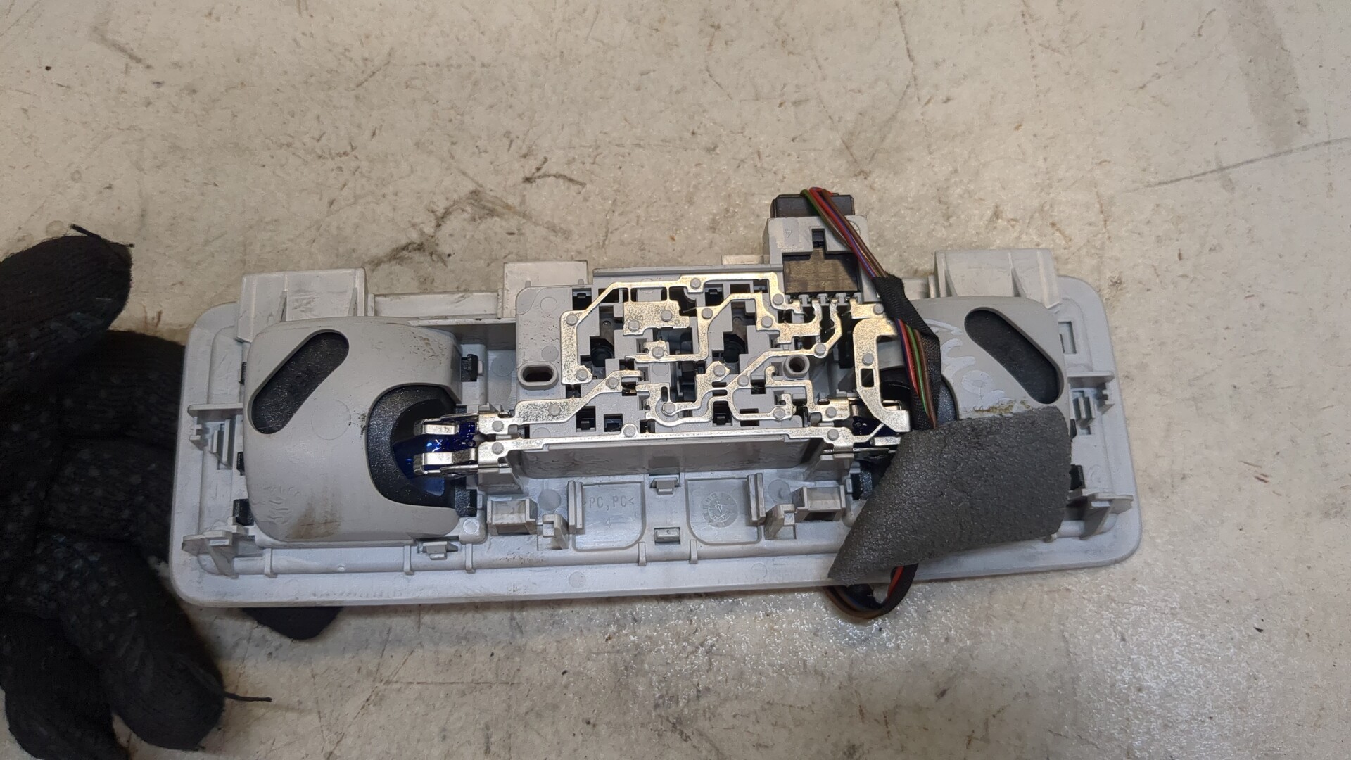 Плафон салонный