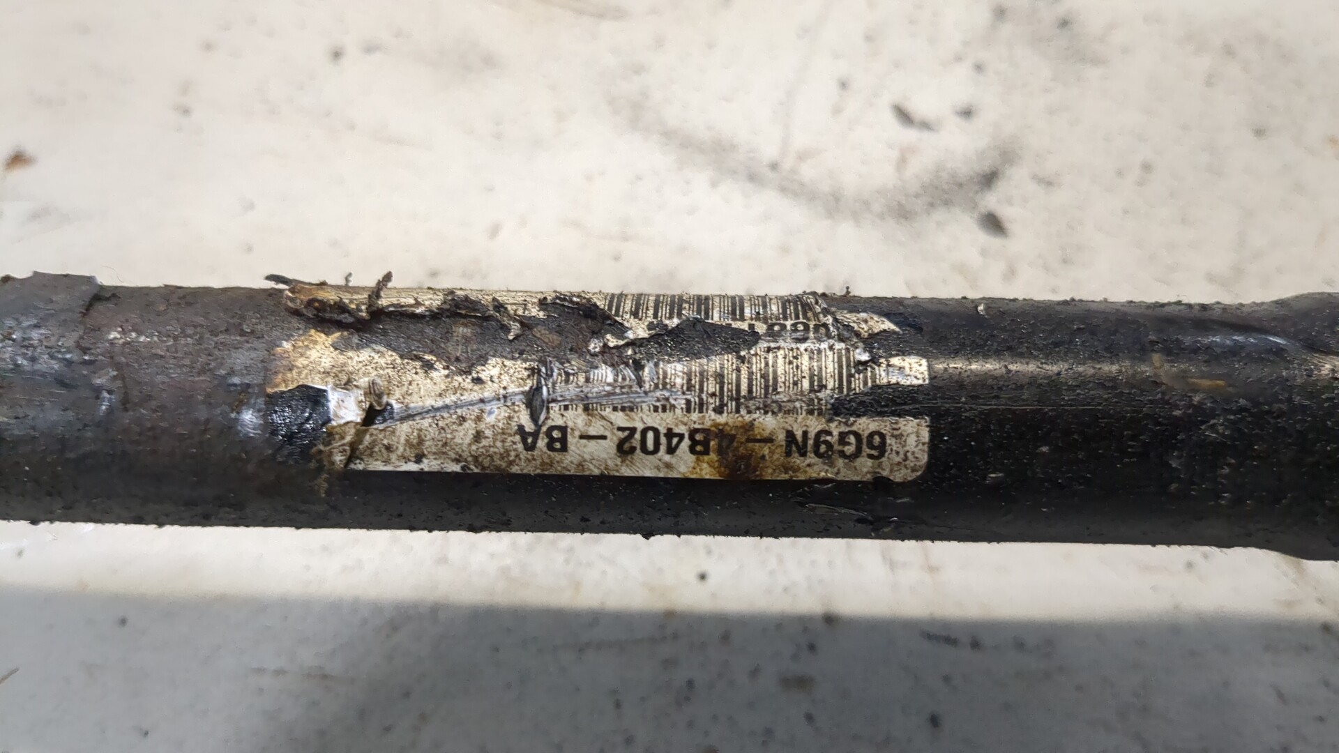 Полуось задняя