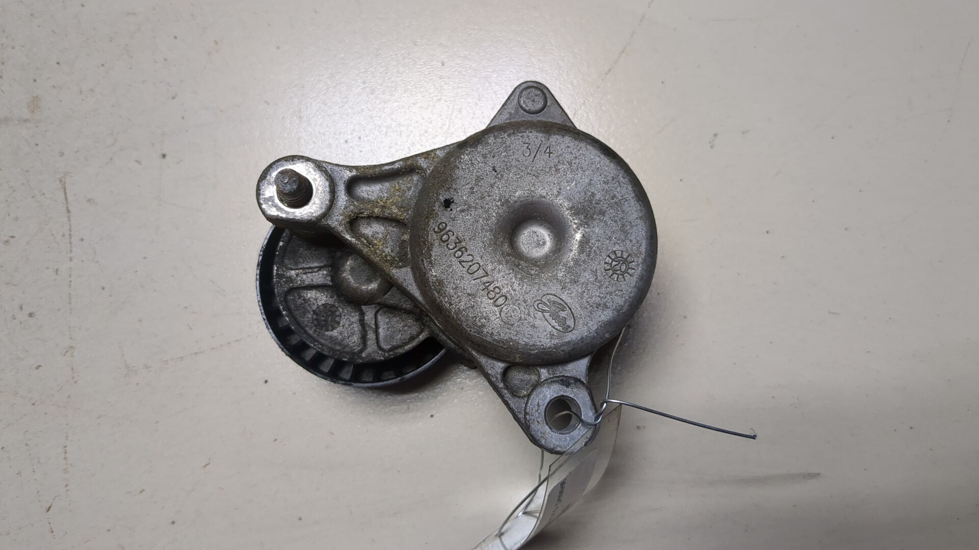 Натяжитель ремня