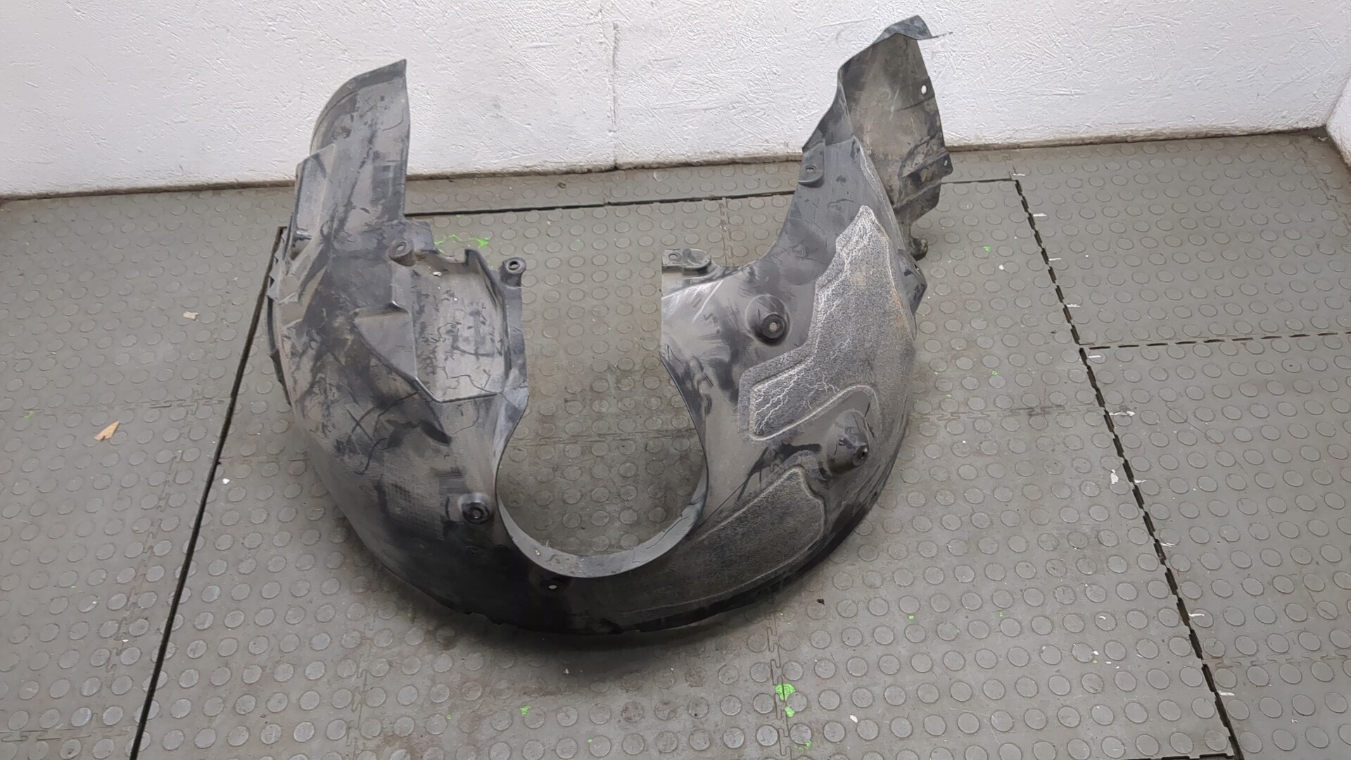 Локер передний правый