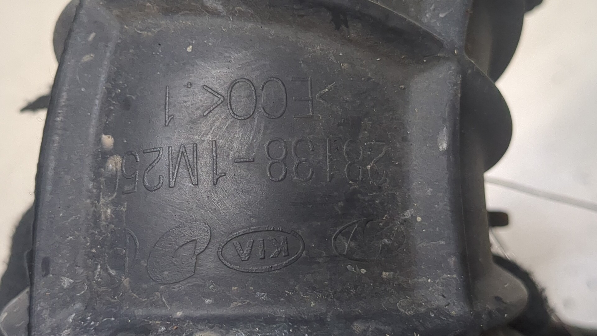 Патрубок воздушного фильтра