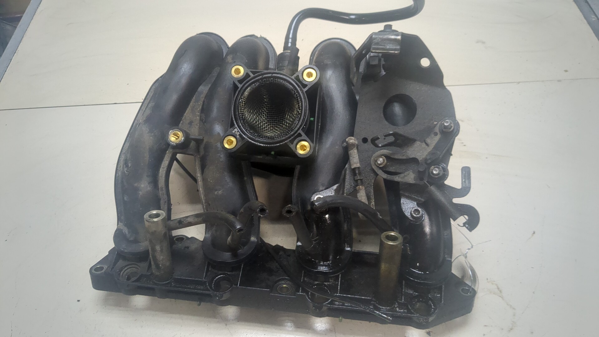 Коллектор впускной