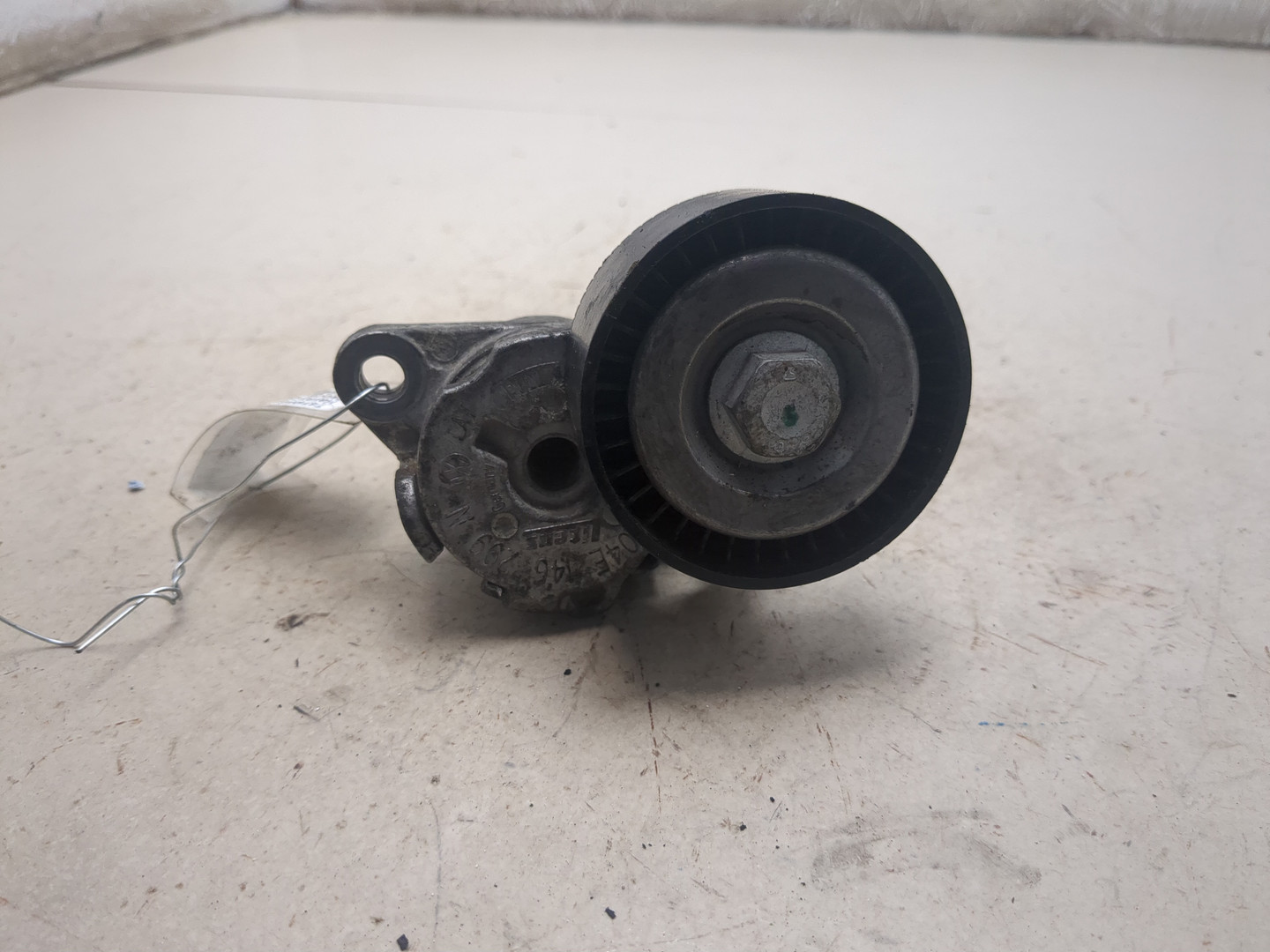 Натяжитель ремня