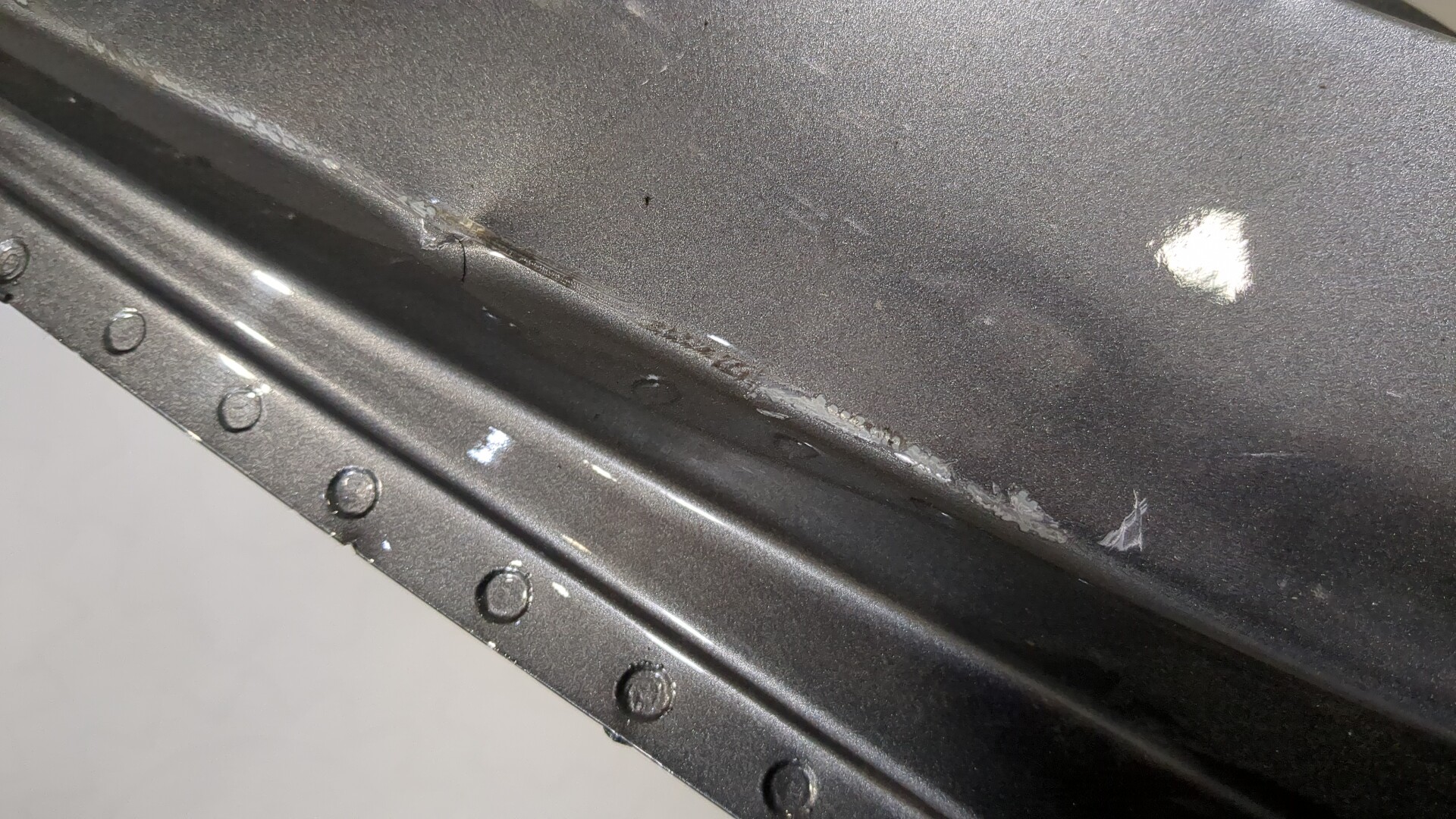 Кузовной элемент