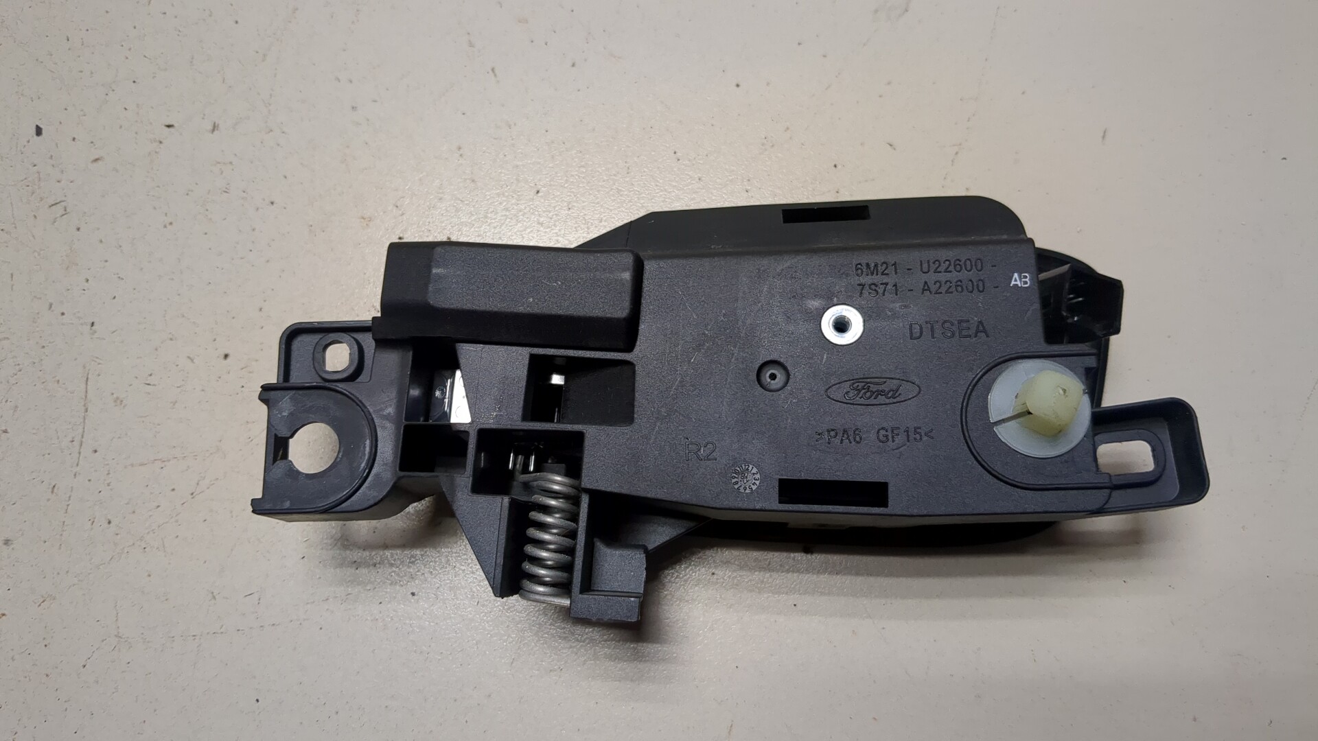 Ручка двери задней внутренняя правая