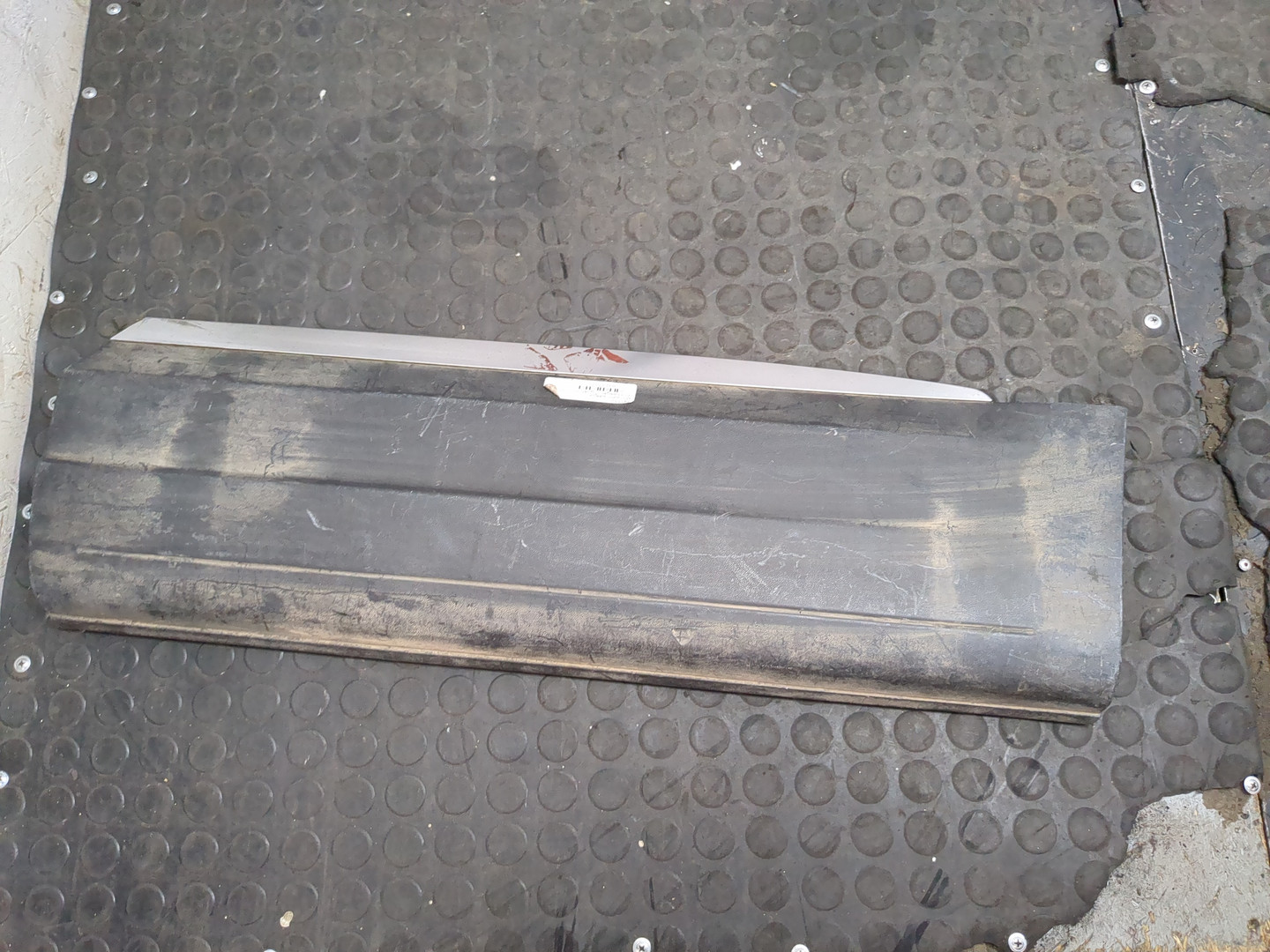 Молдинг двери