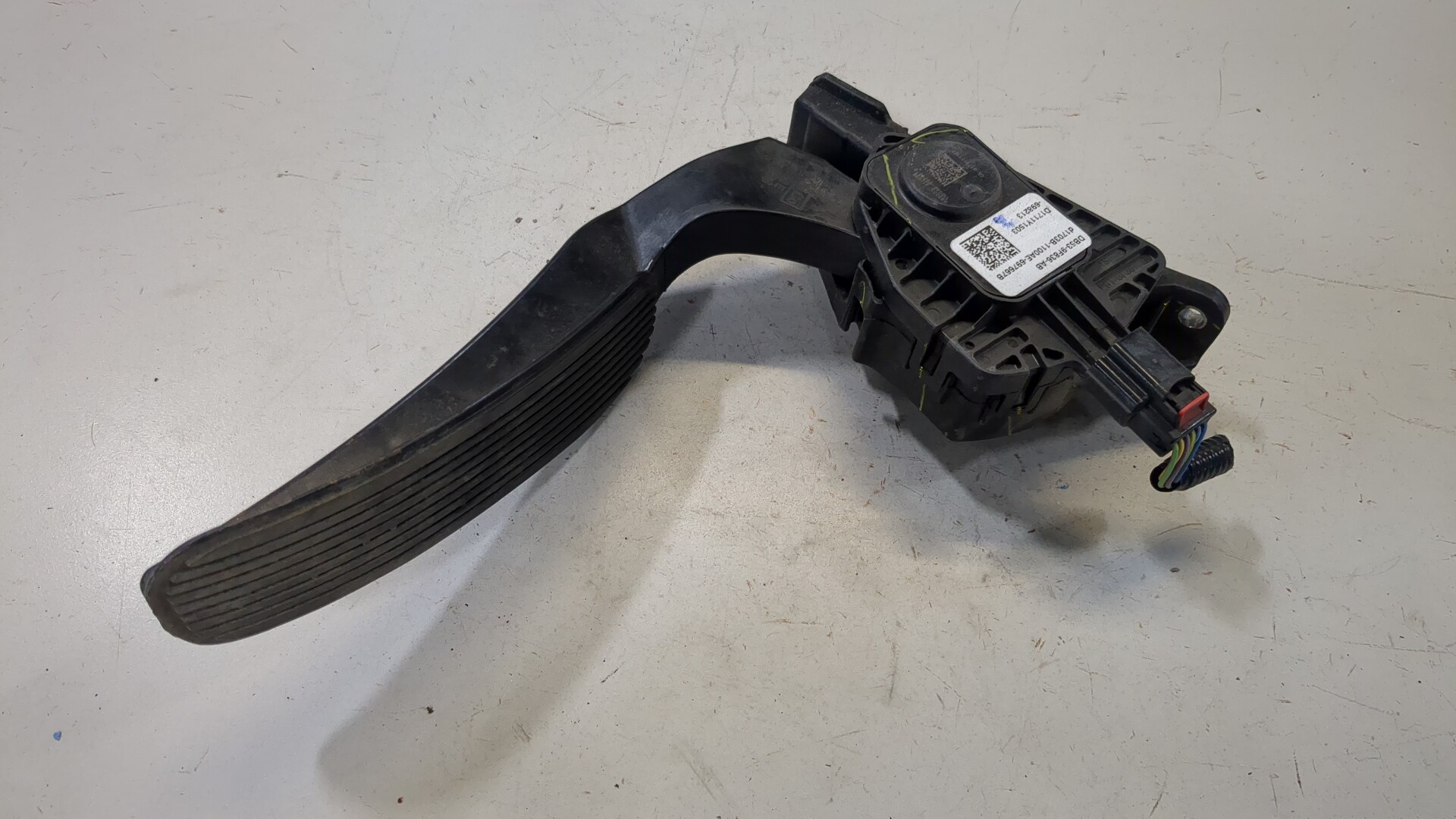 Педаль газа