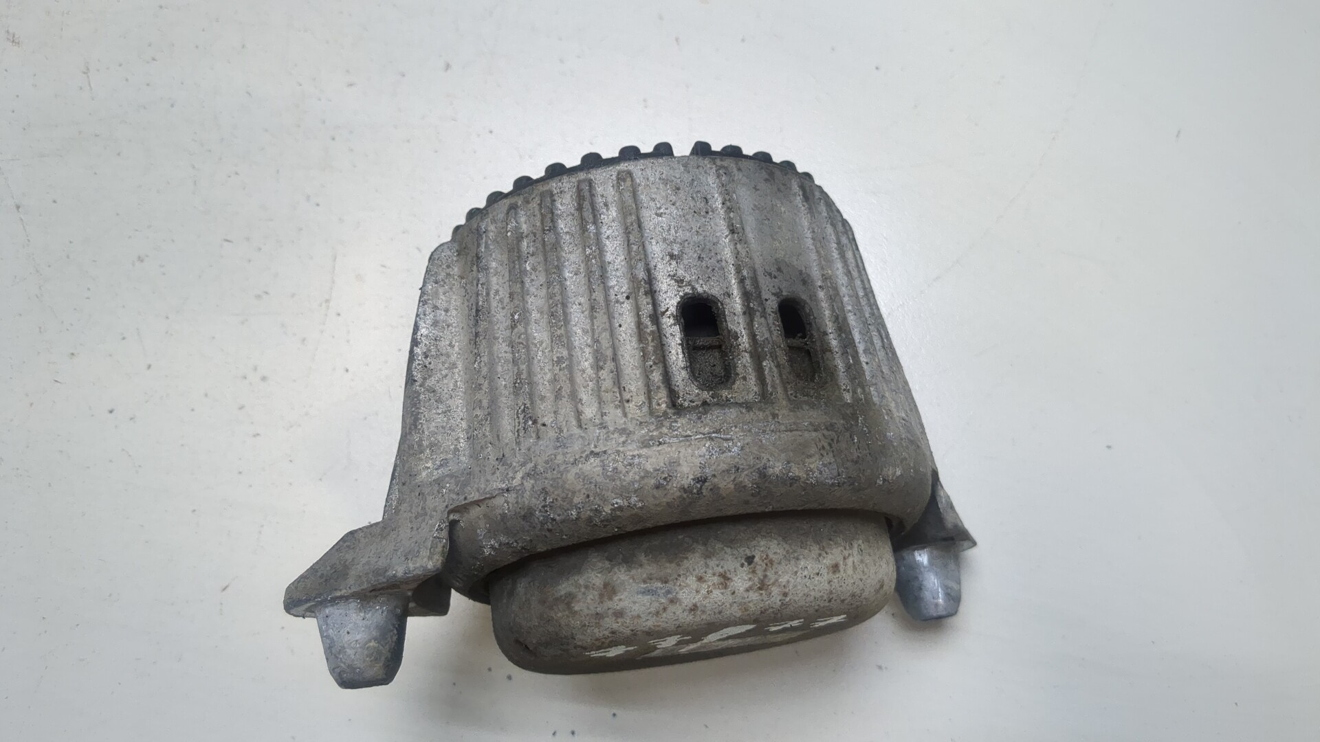 Опора двигателя