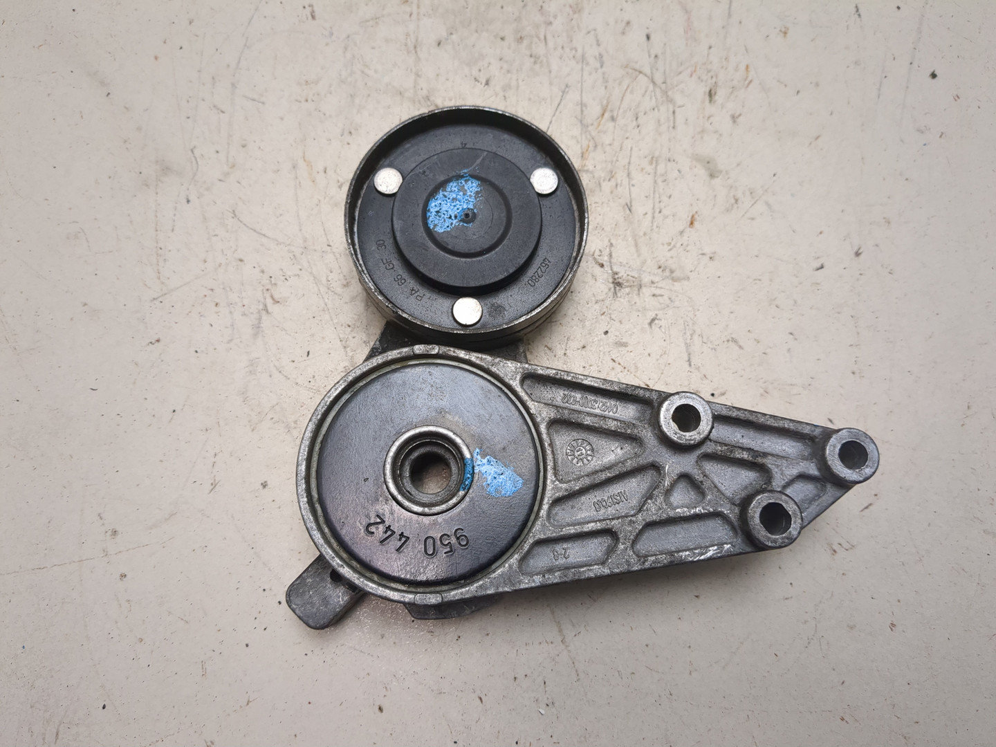 Натяжитель ремня