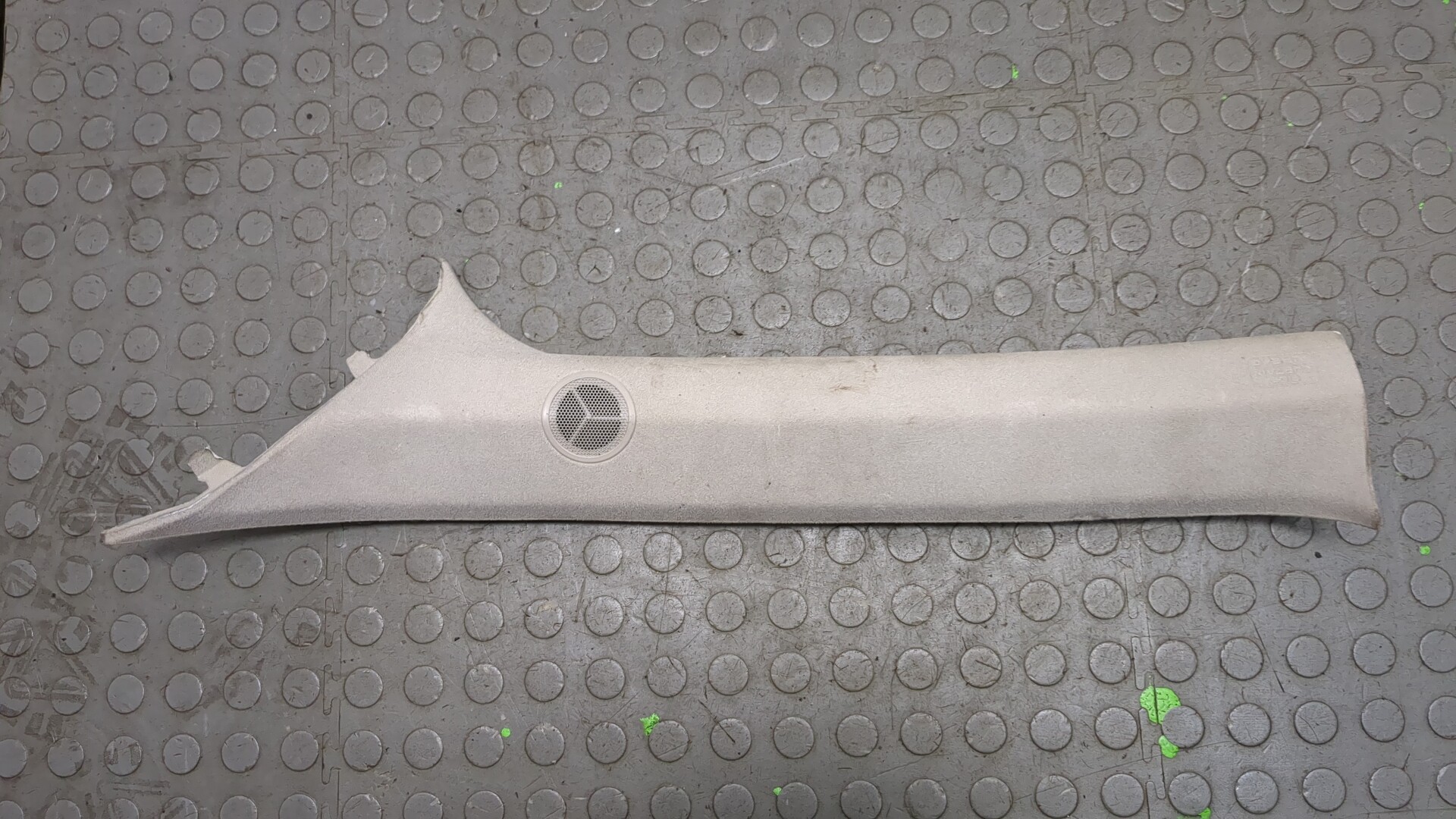 Обшивка стойки