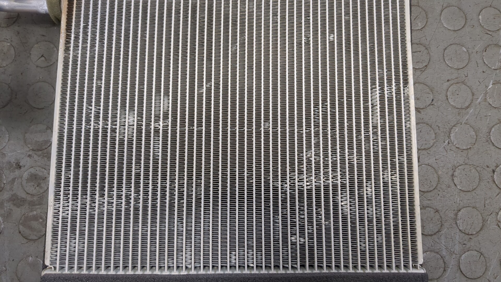 Радиатор кондиционера / конденсер