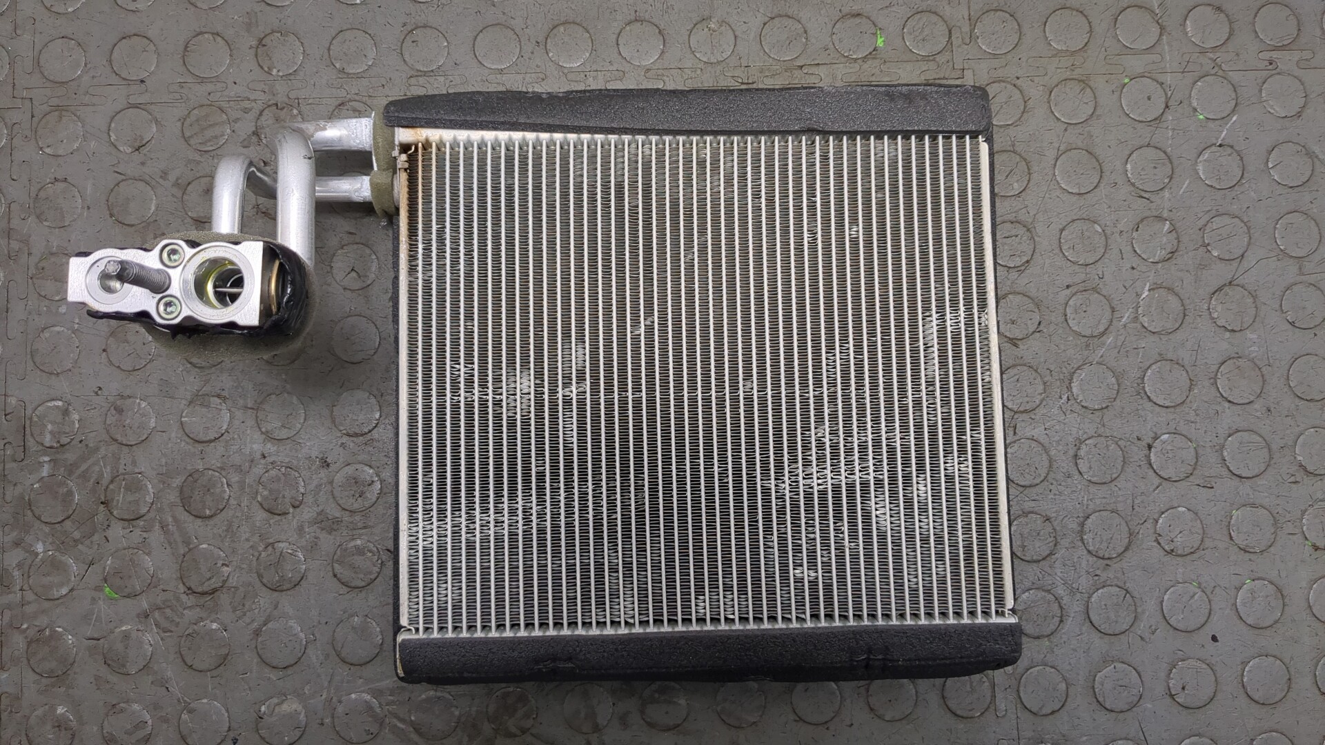 Радиатор кондиционера / конденсер