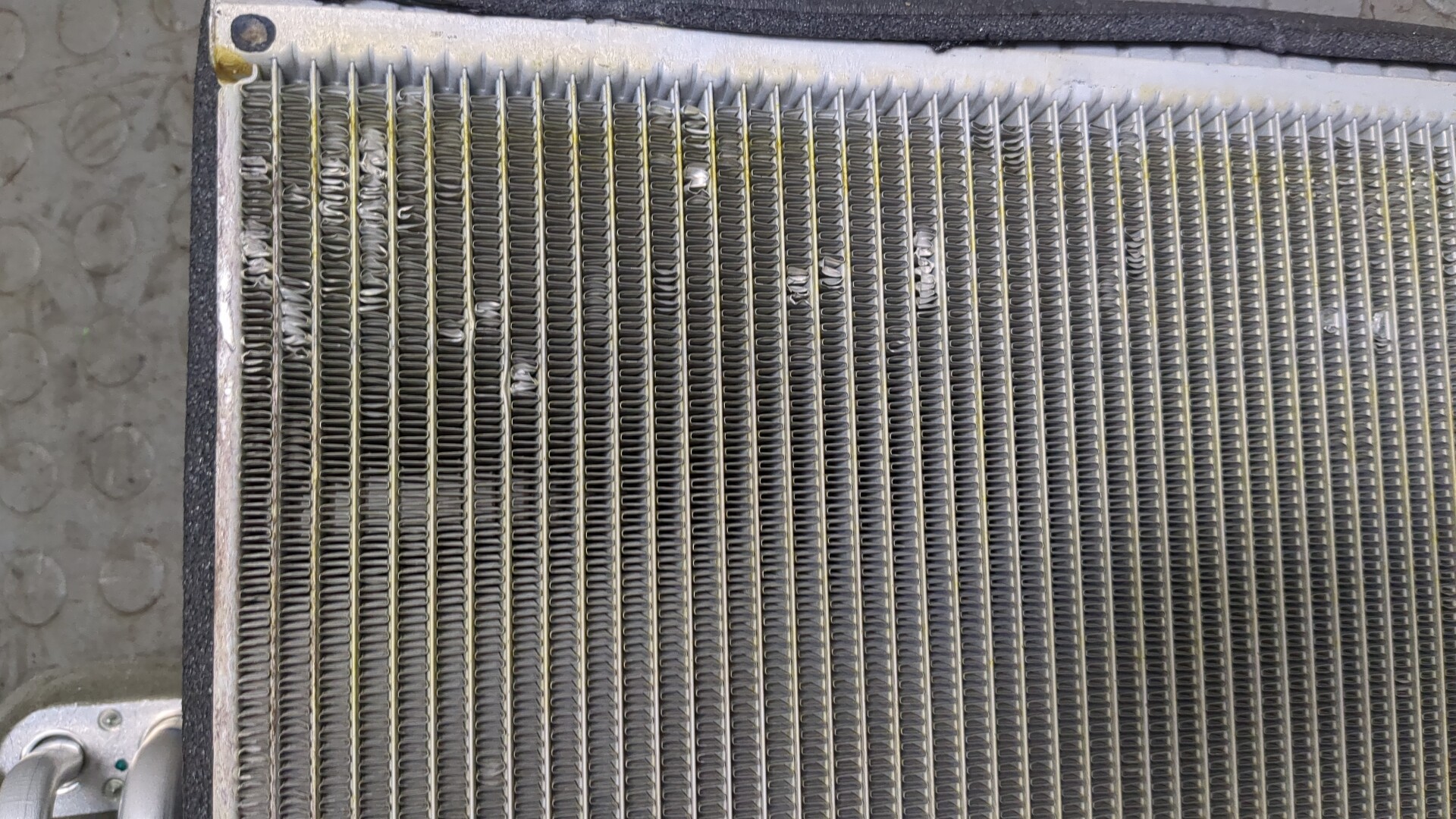 Радиатор кондиционера / конденсер