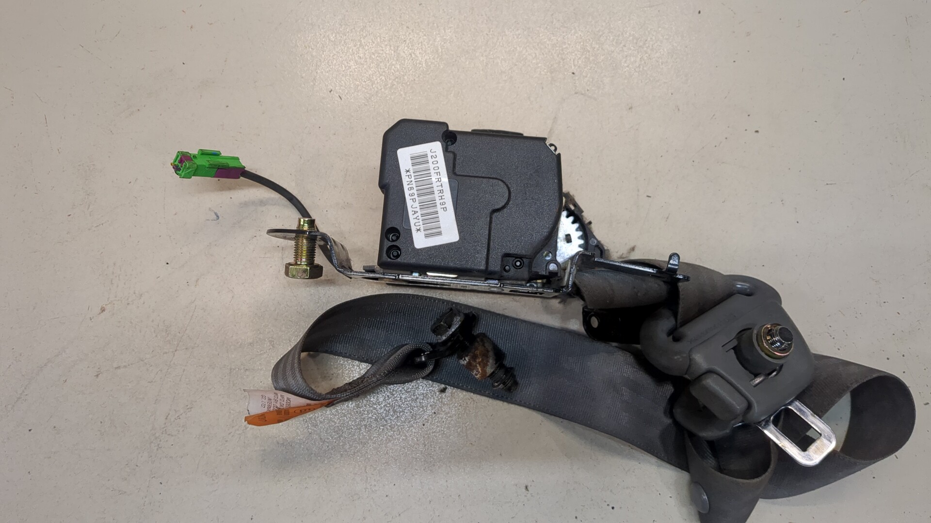 Ремень безопасности