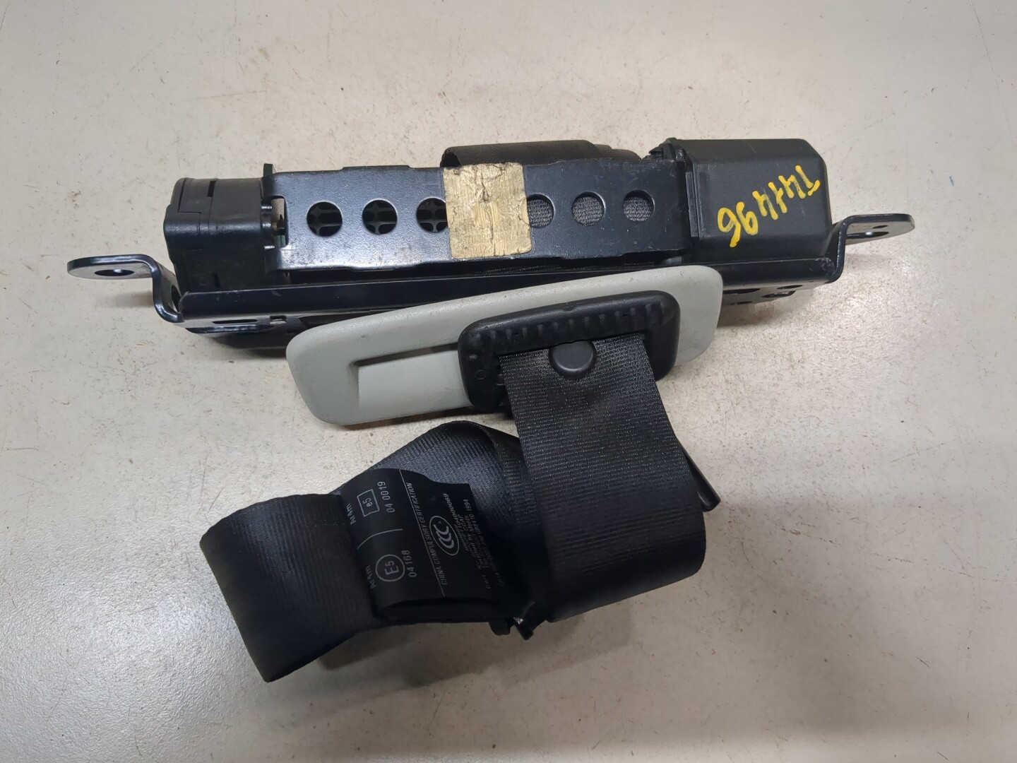 Ремень безопасности