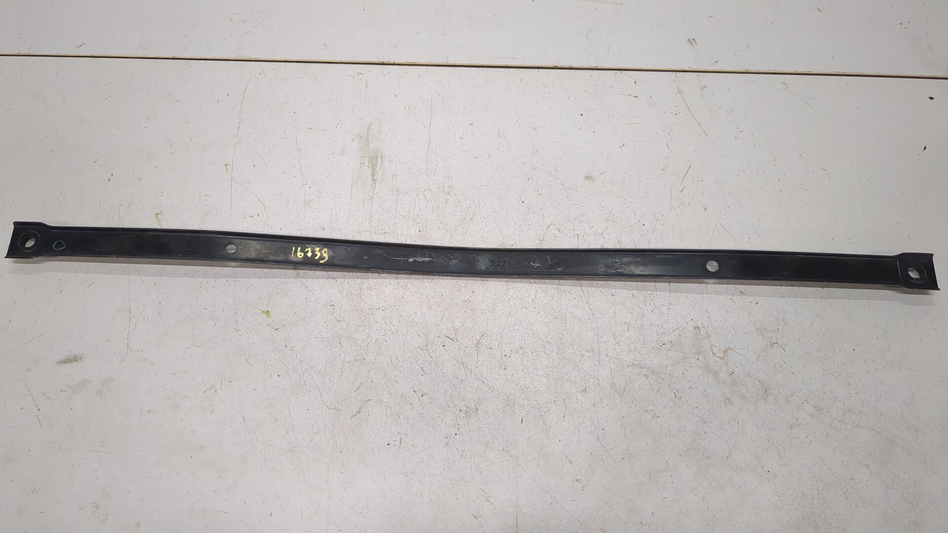 Лента крепления бензобака