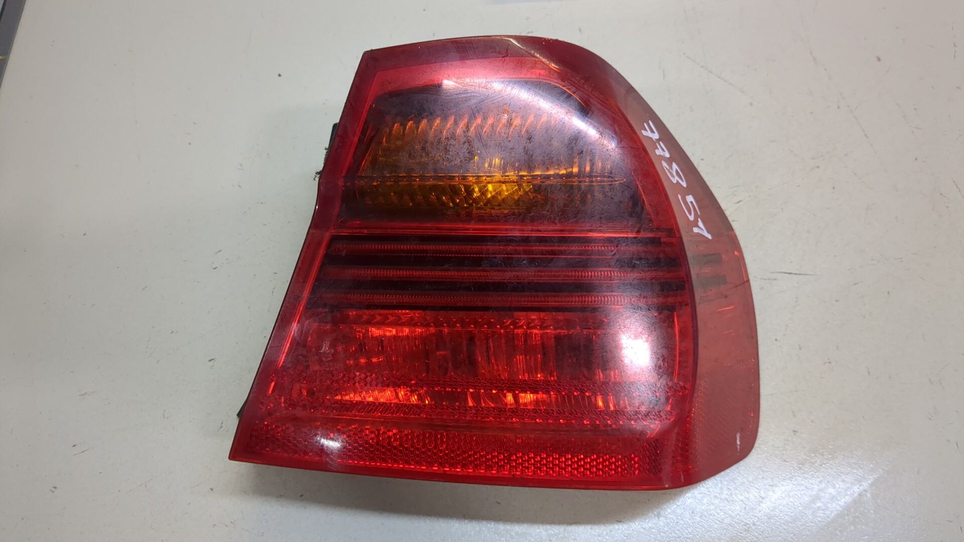 Фонарь задний правый